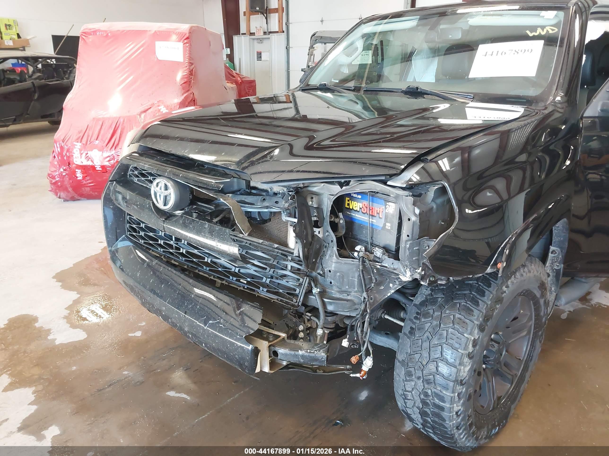 TOYOTA 4RUNNER image 6