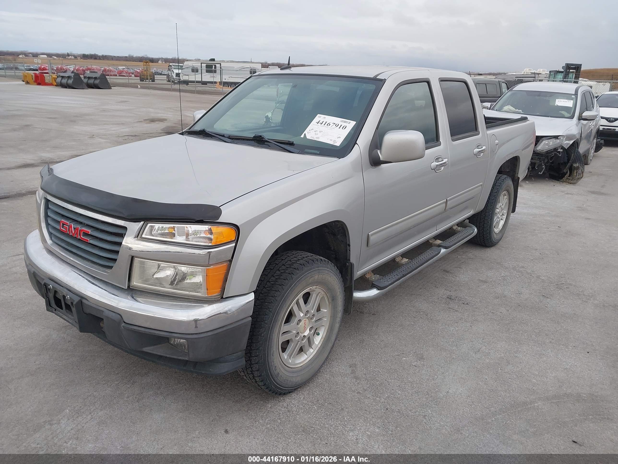 GMC CANYON image 2
