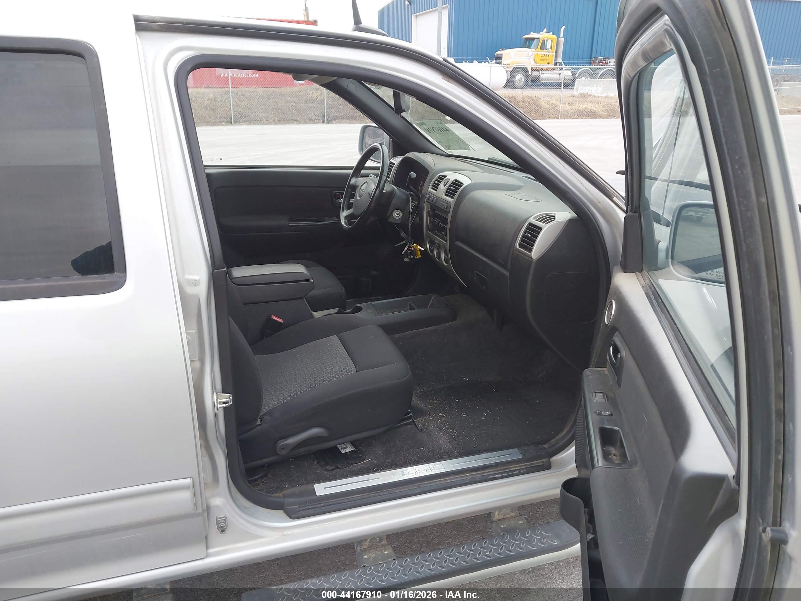 GMC CANYON image 5