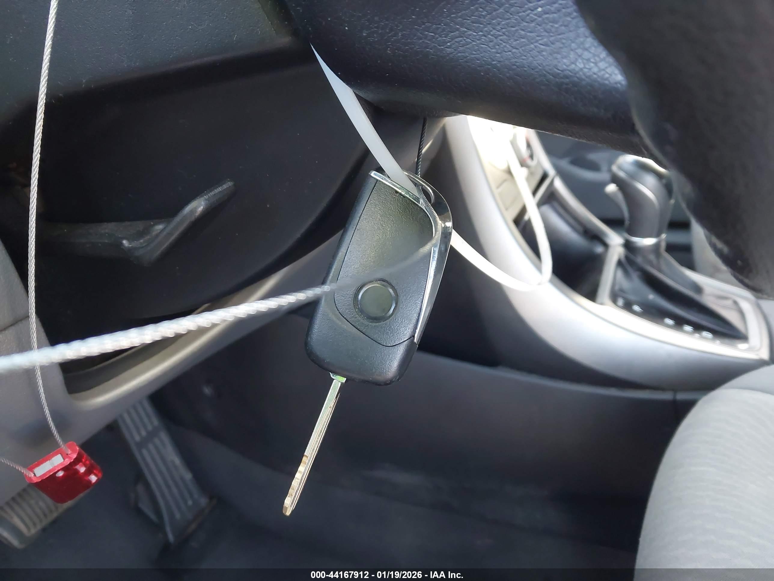 HYUNDAI ELANTRA image 11