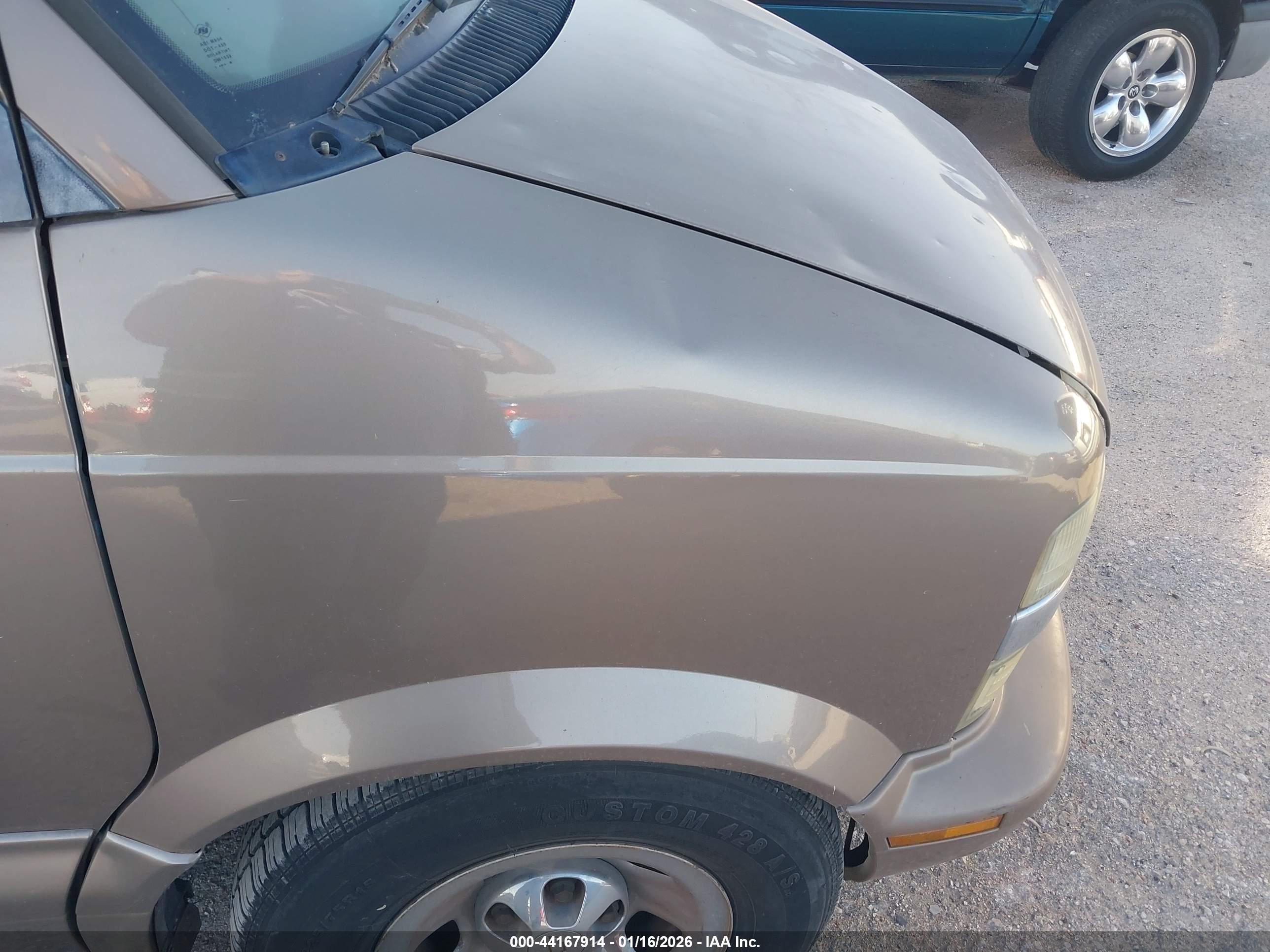 CHEVROLET ASTRO image 6