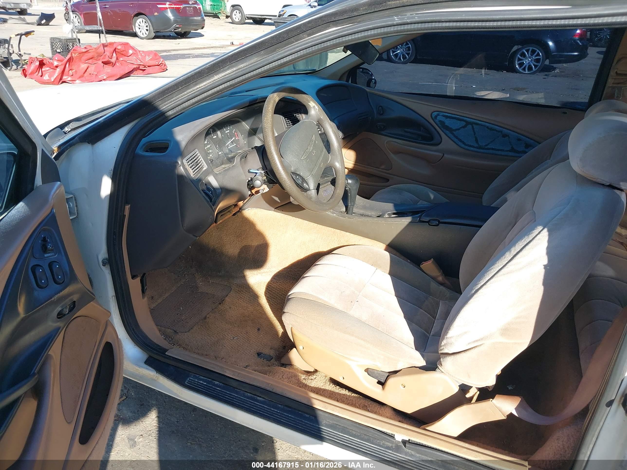 FORD THUNDERBIRD image 5