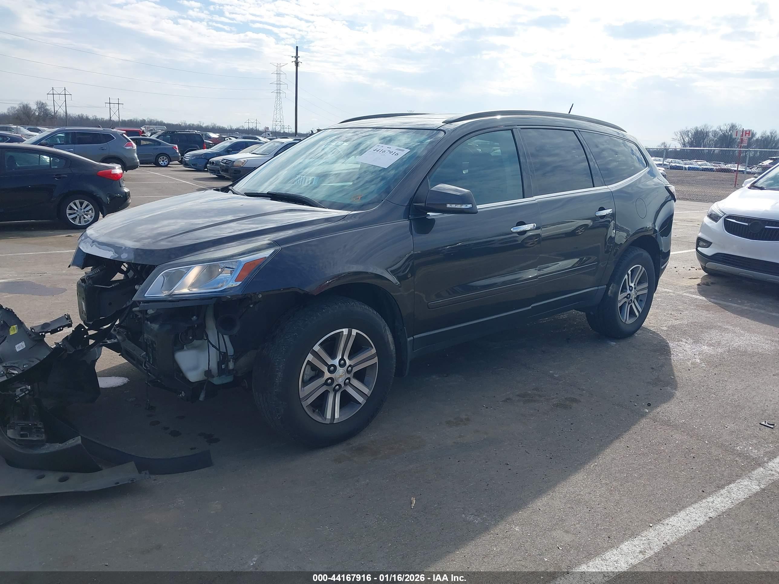 CHEVROLET TRAVERSE image 2