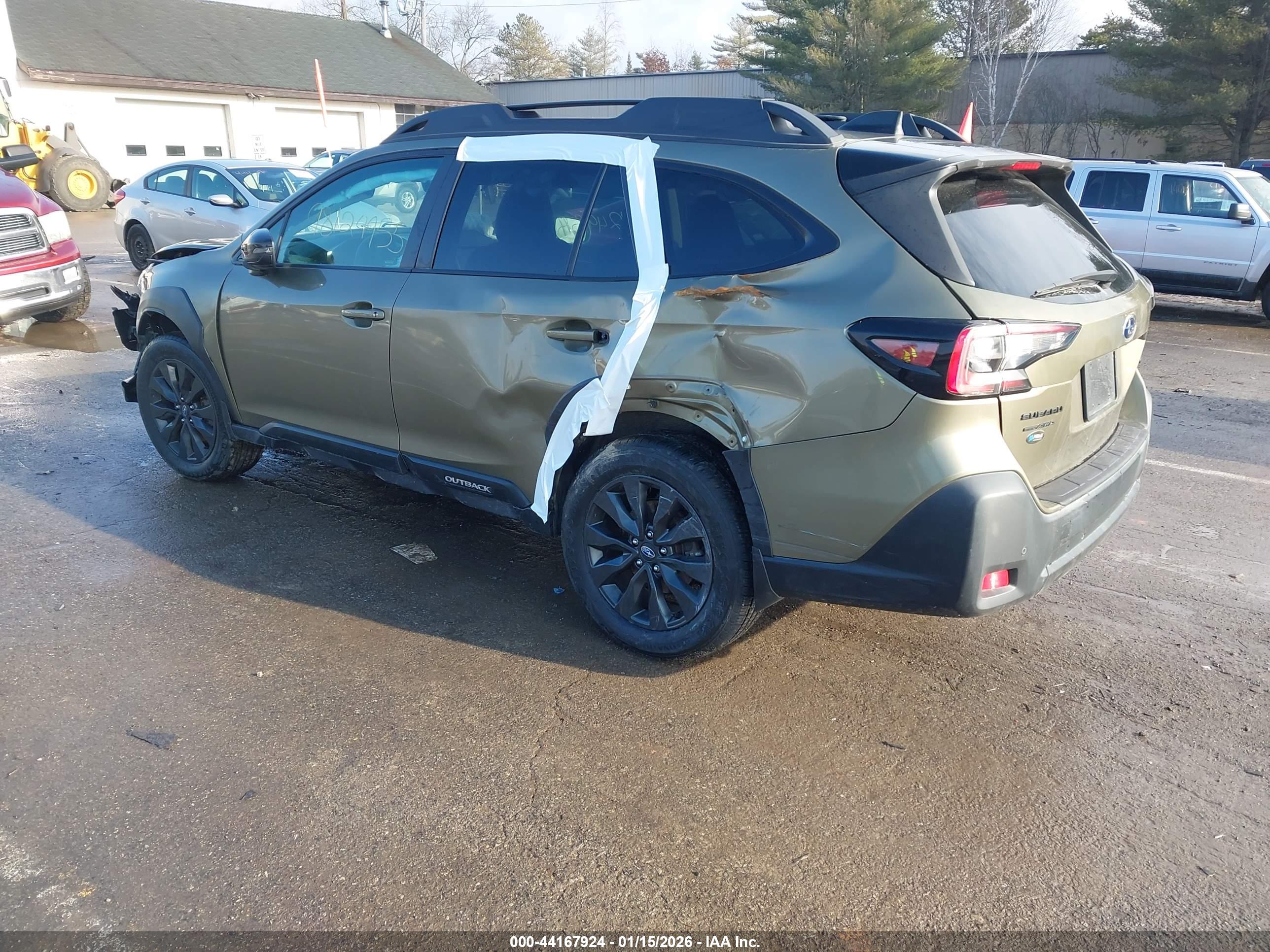 SUBARU OUTBACK image 3