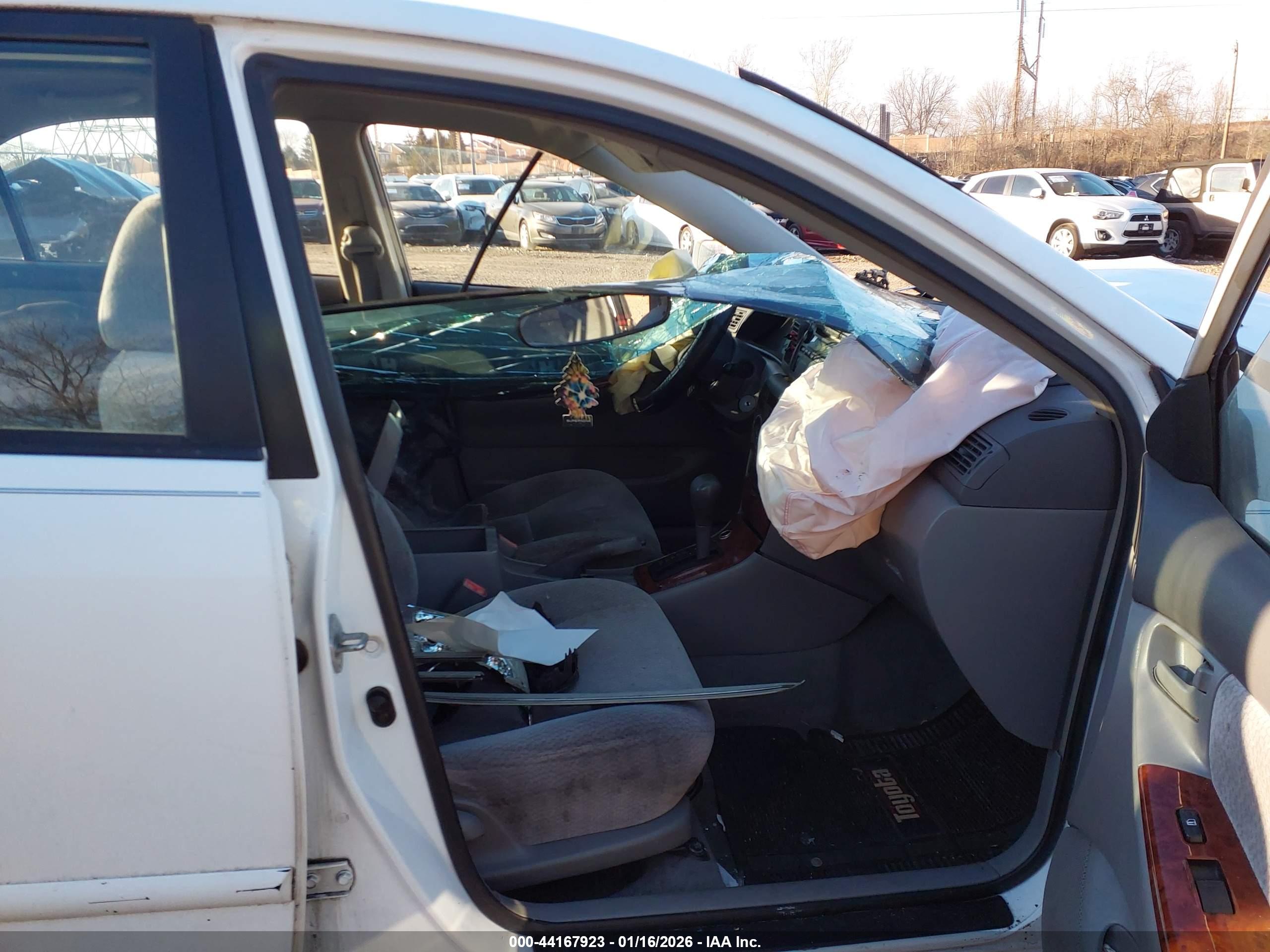 TOYOTA COROLLA image 5
