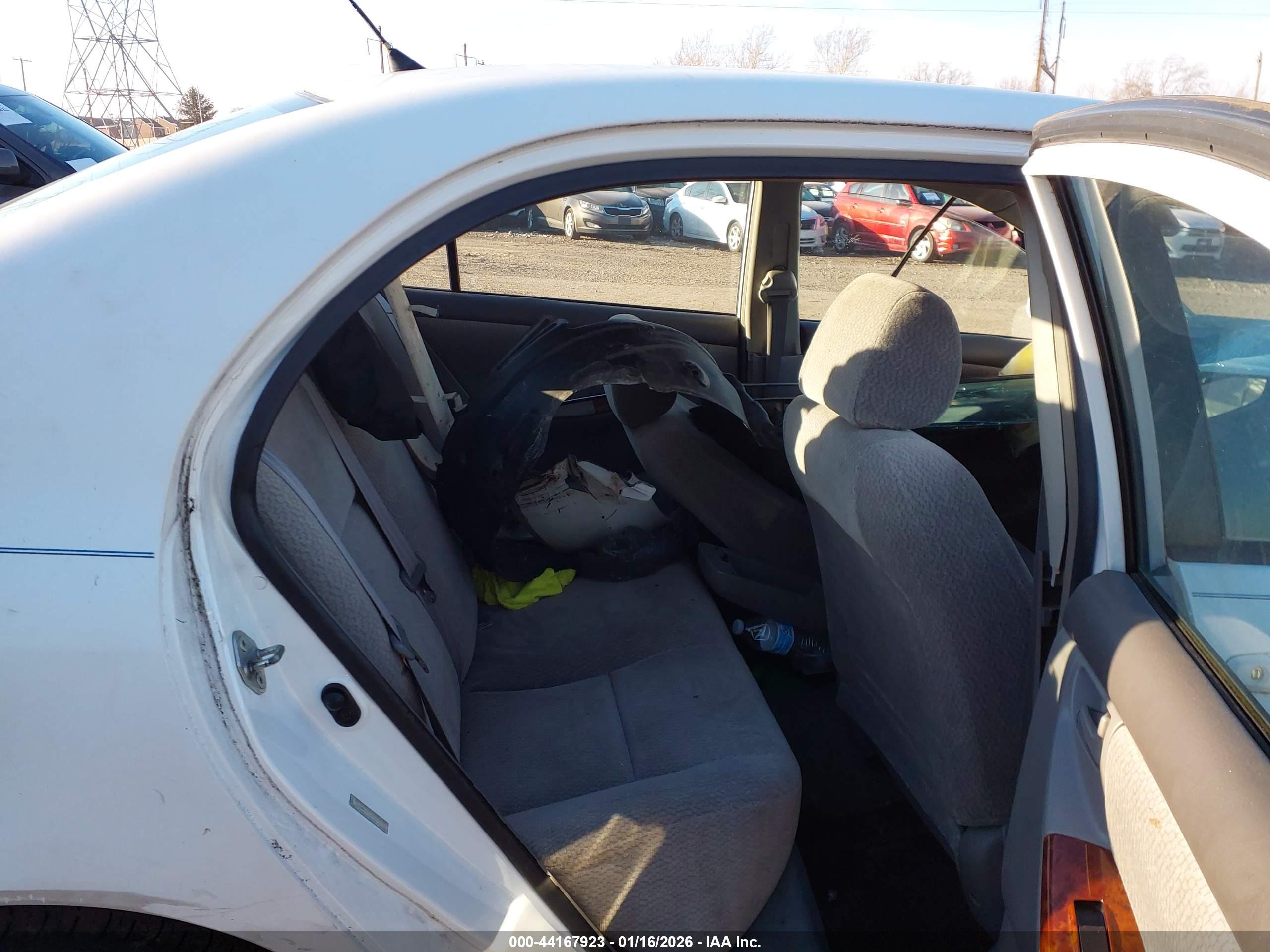 TOYOTA COROLLA image 8
