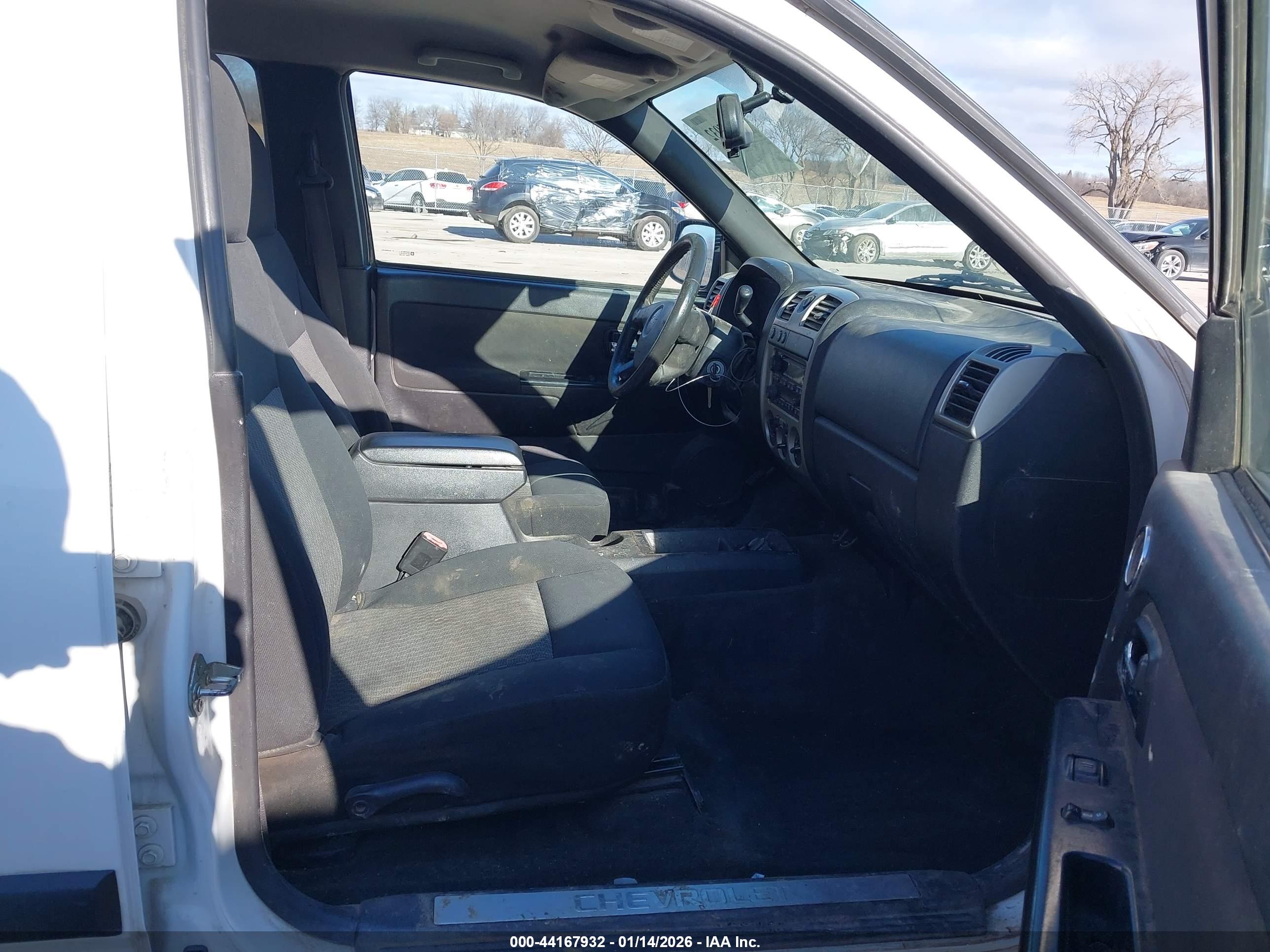 CHEVROLET COLORADO image 5