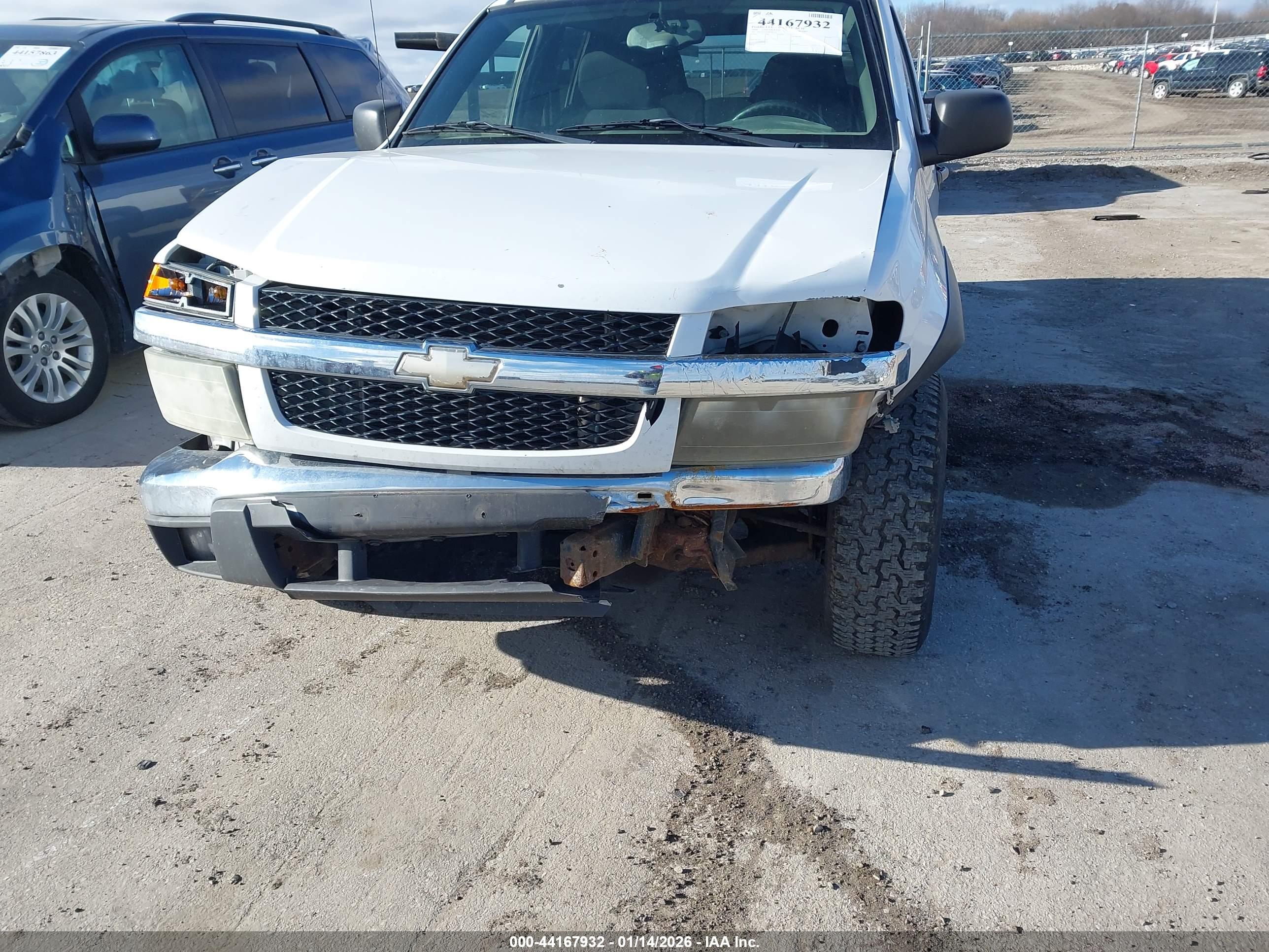 CHEVROLET COLORADO image 6
