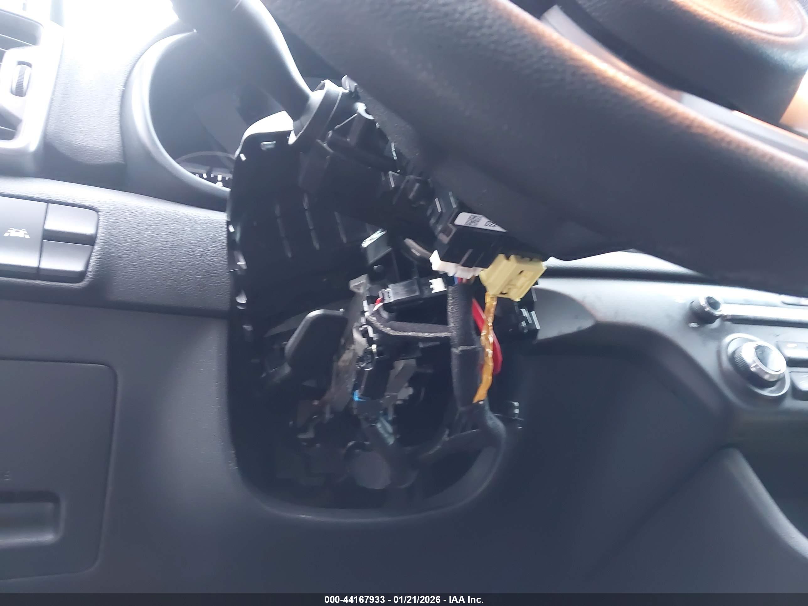KIA SPORTAGE image 6