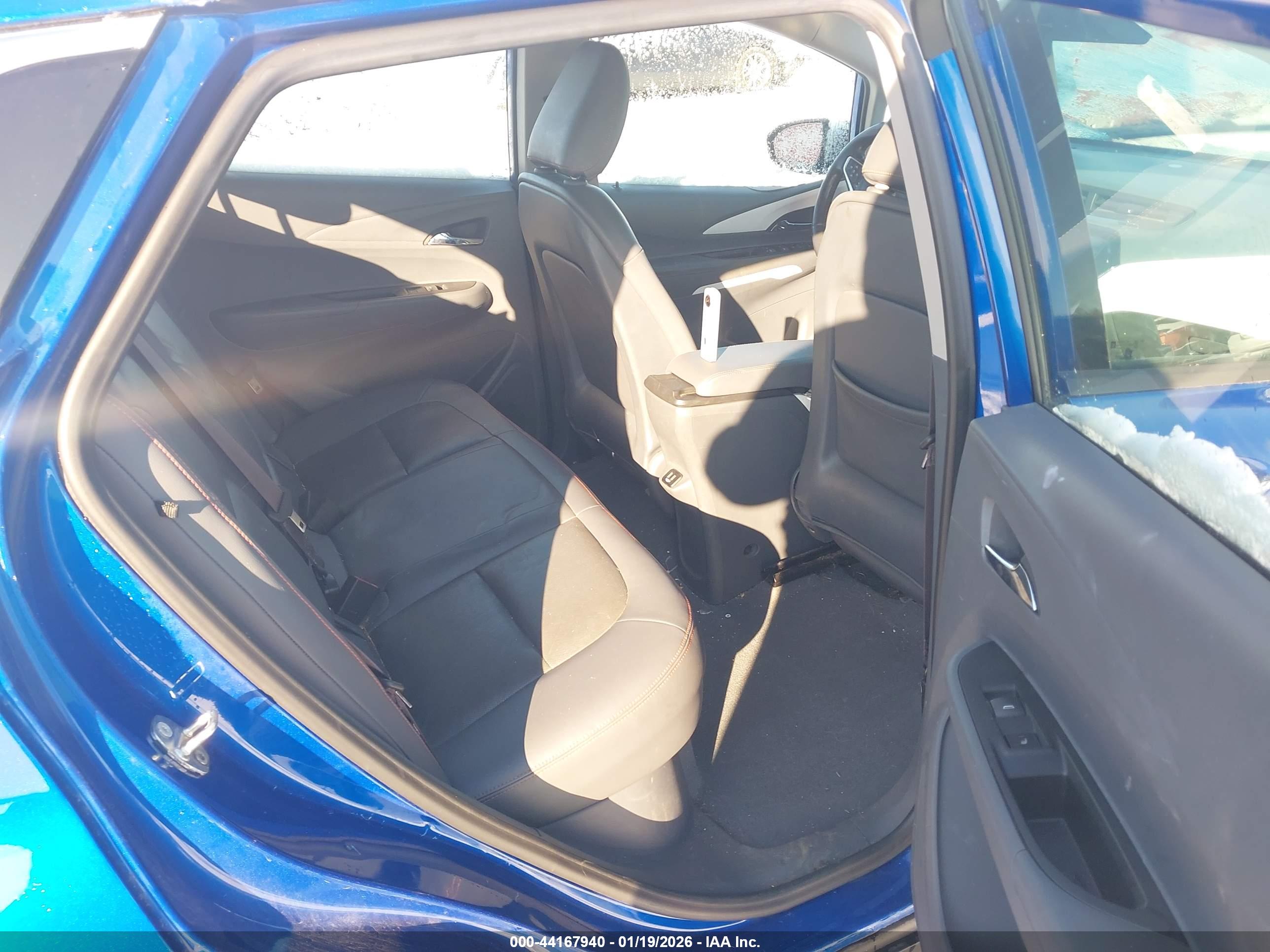 CHEVROLET BOLT image 8