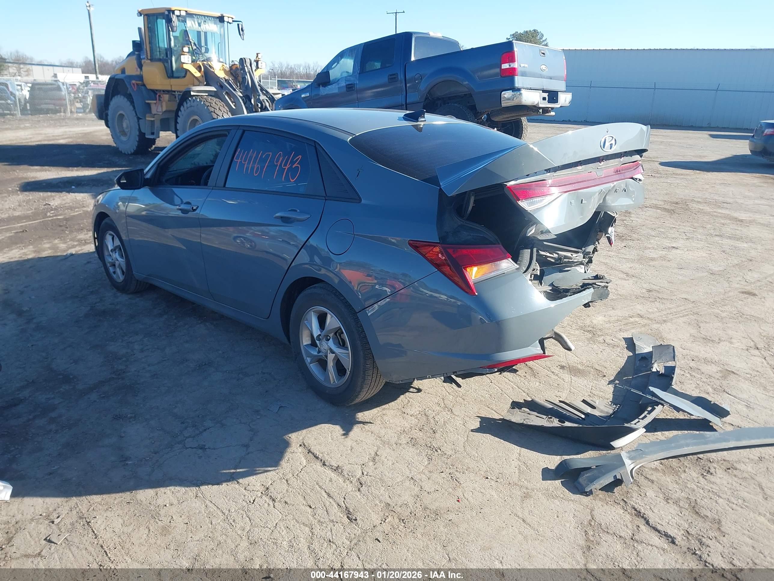 HYUNDAI ELANTRA image 3