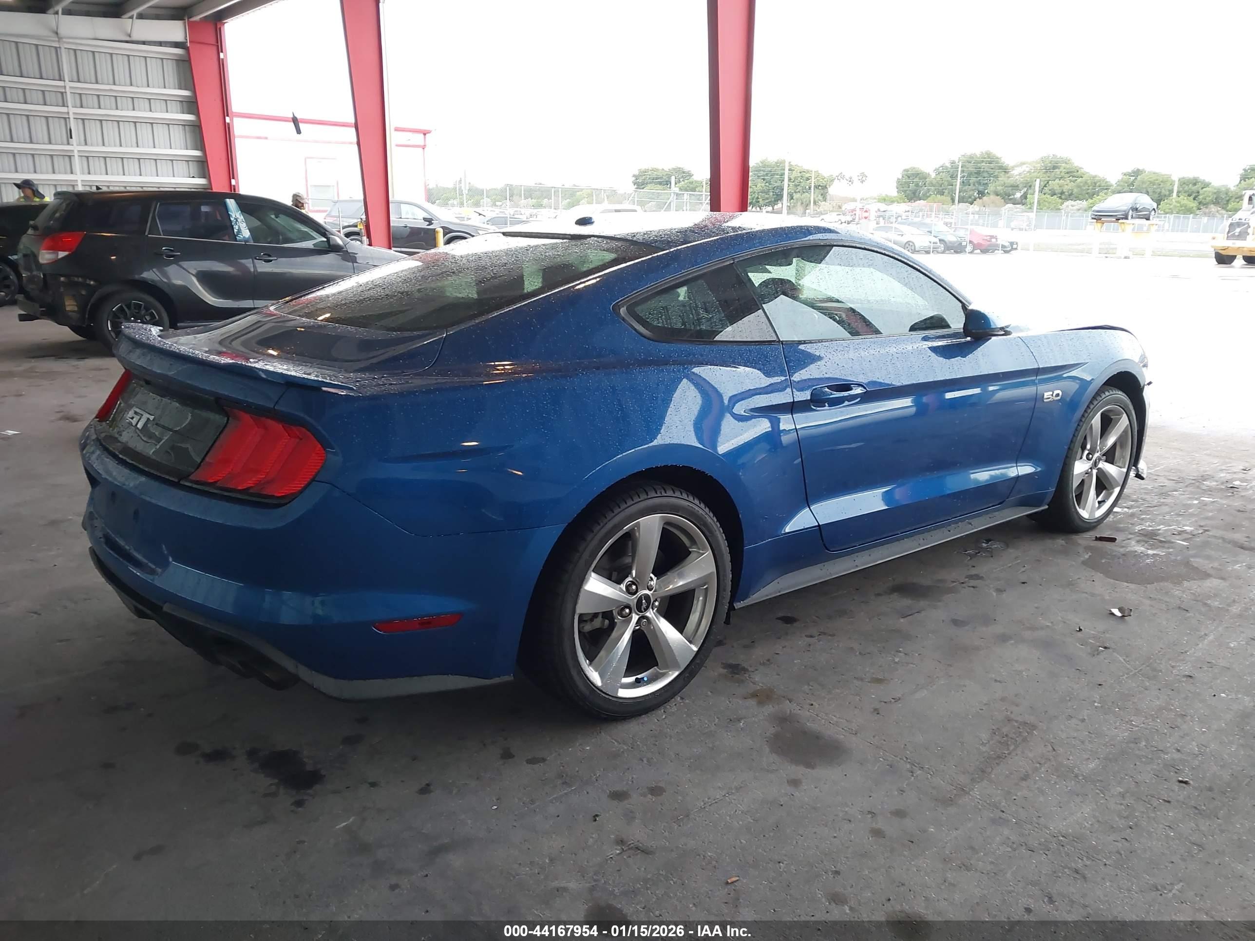 FORD MUSTANG image 4