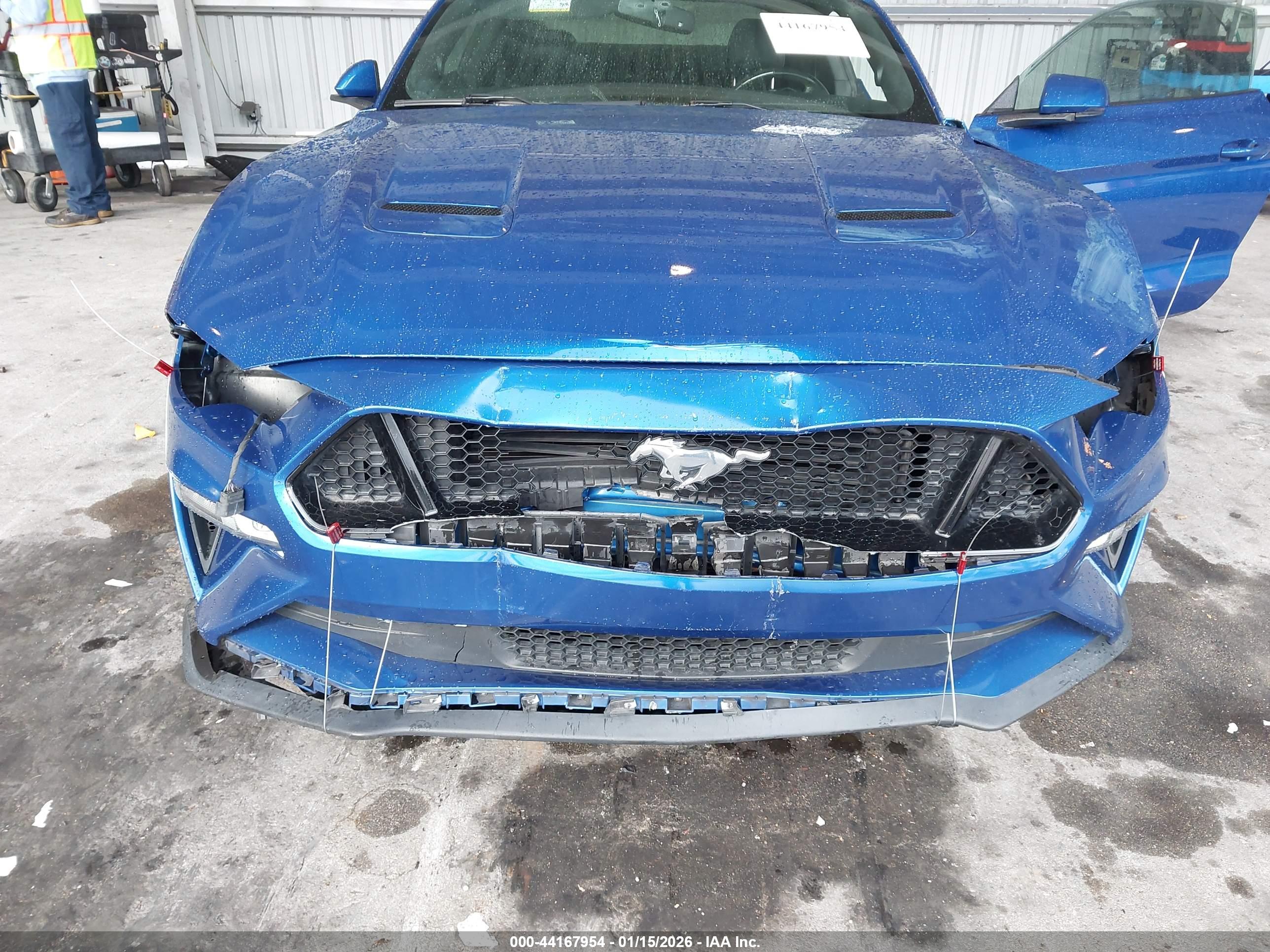 FORD MUSTANG image 6