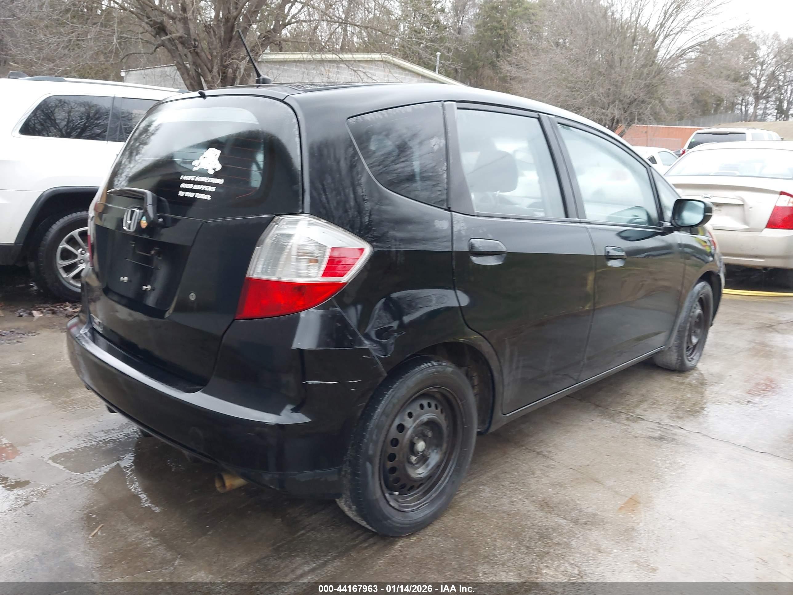 HONDA FIT image 4