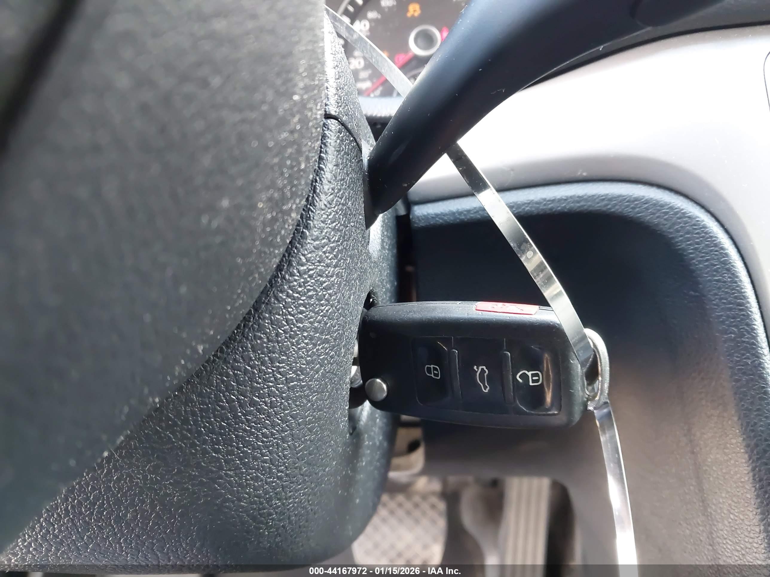 VOLKSWAGEN PASSAT image 11