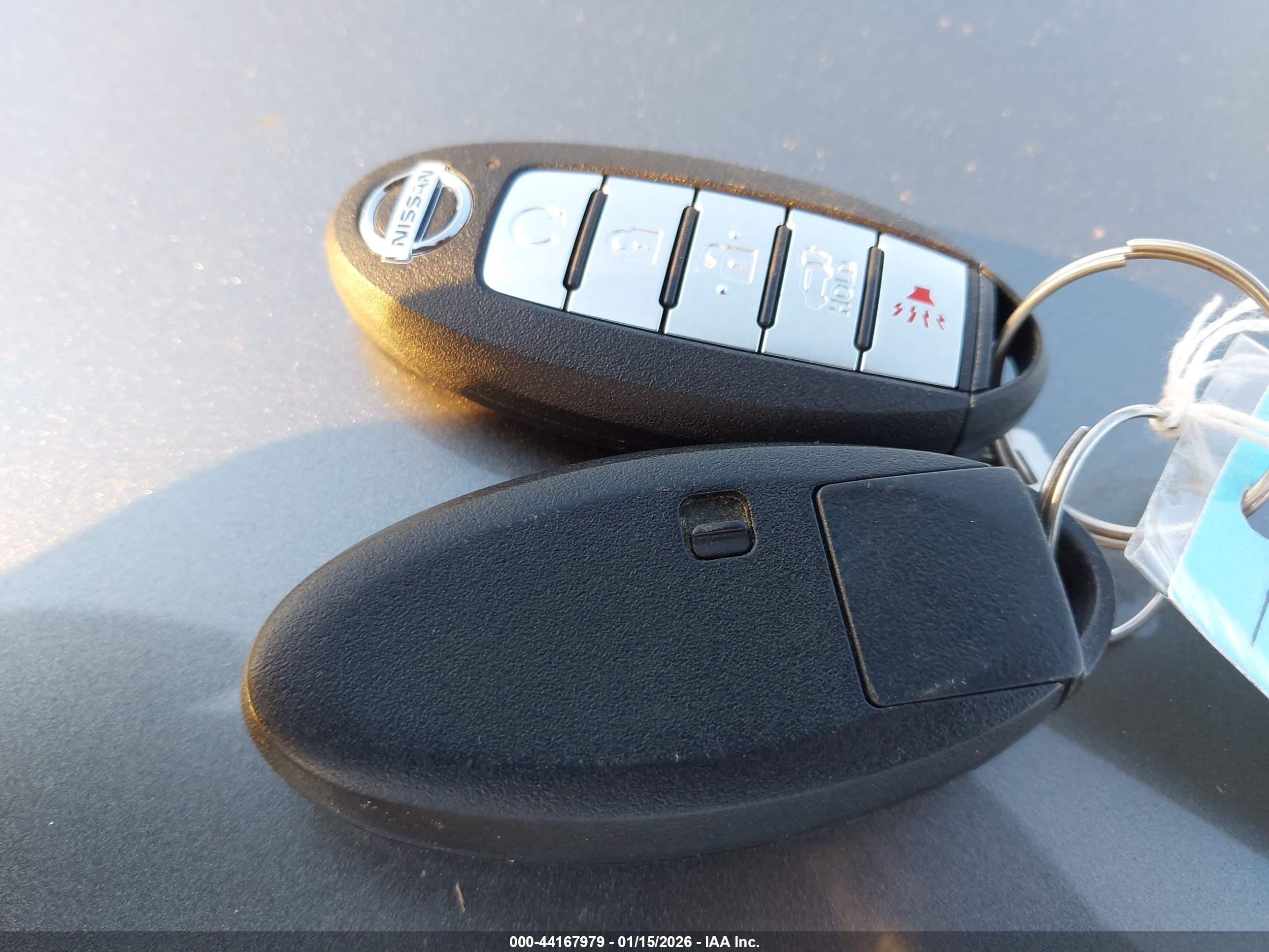 NISSAN ROGUE image 11