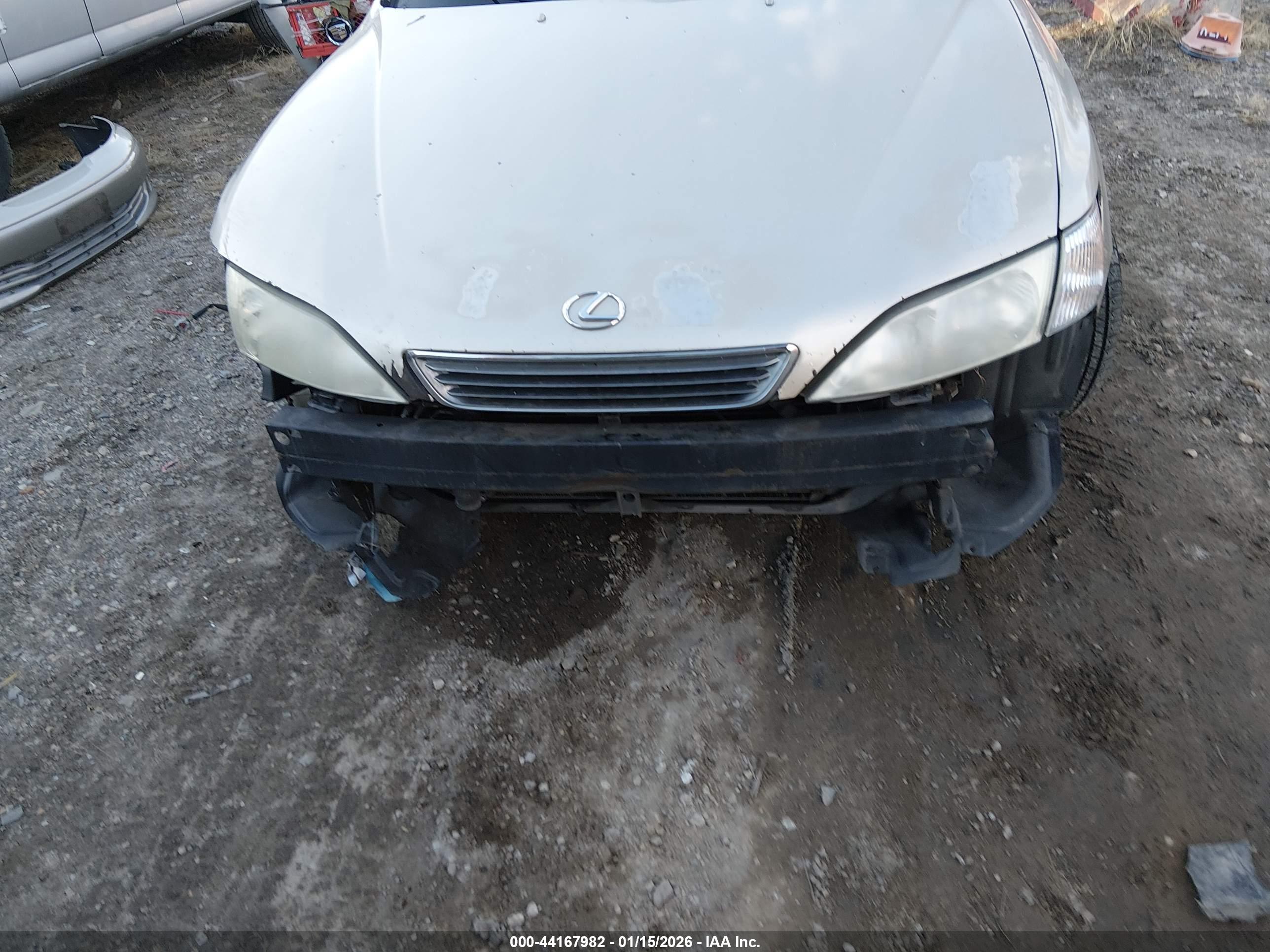 LEXUS ES image 6