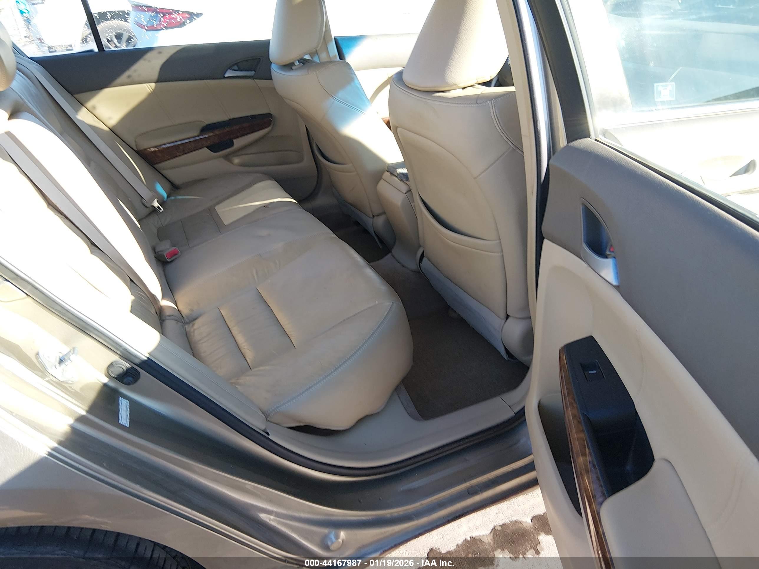 HONDA ACCORD image 8