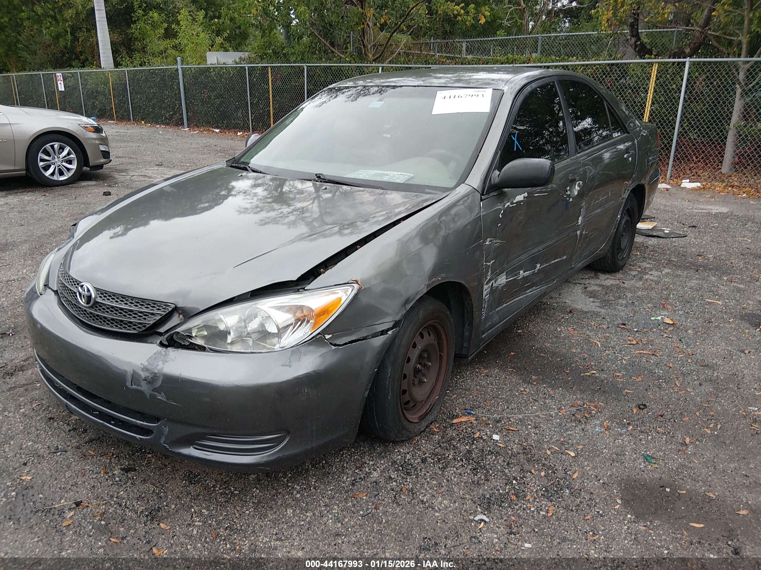 TOYOTA CAMRY image 2
