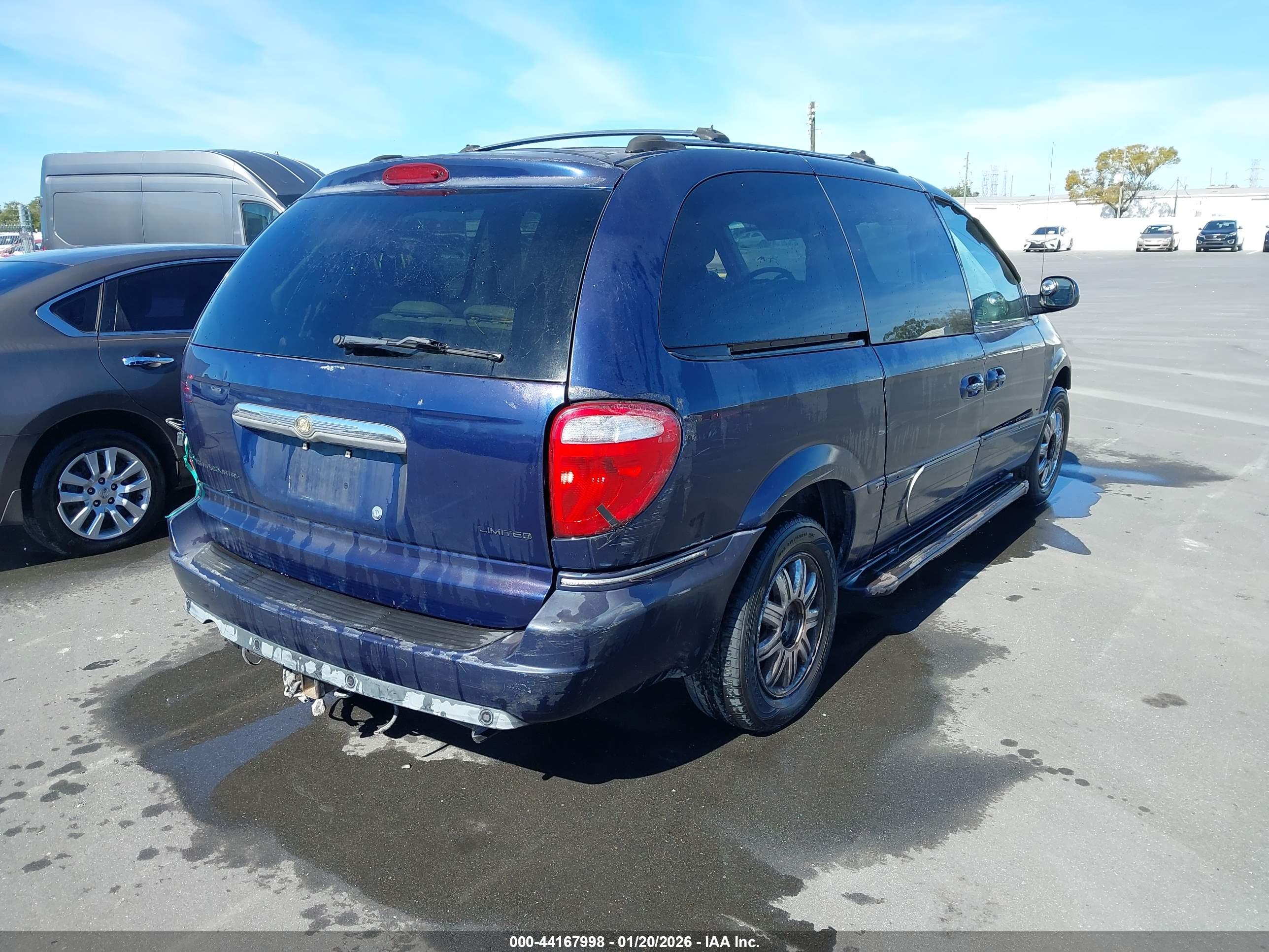 CHRYSLER TOWN image 4