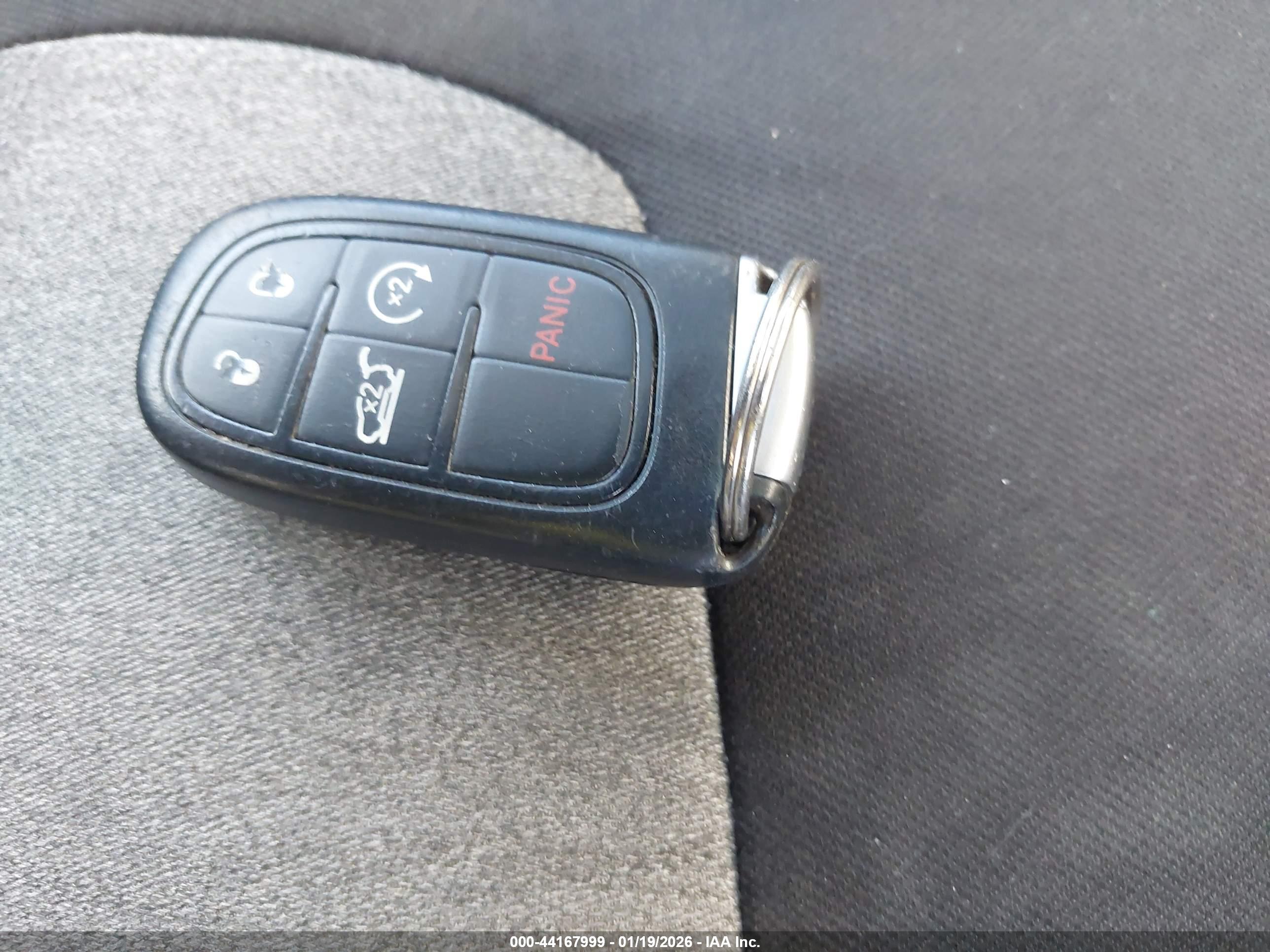 JEEP CHEROKEE image 11