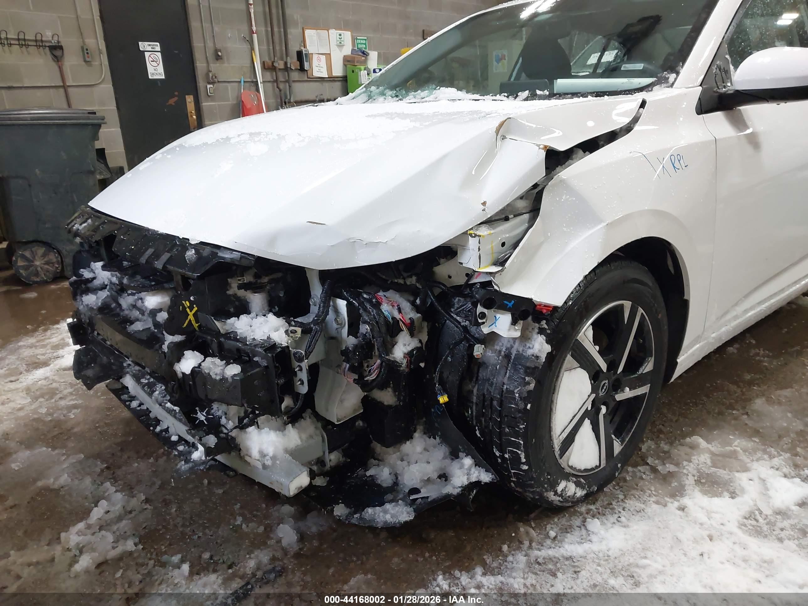 NISSAN SENTRA image 6