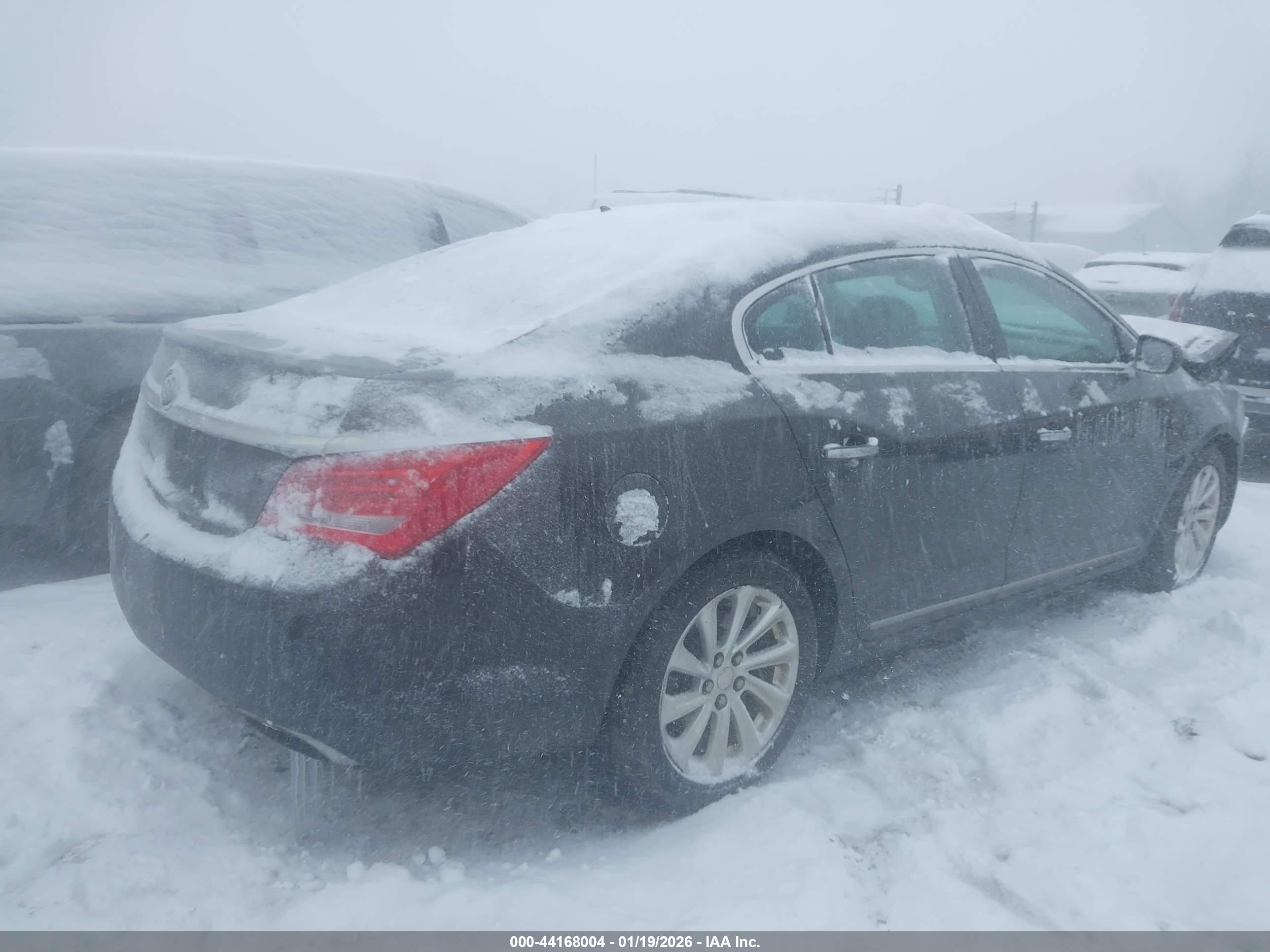 BUICK LACROSSE image 4