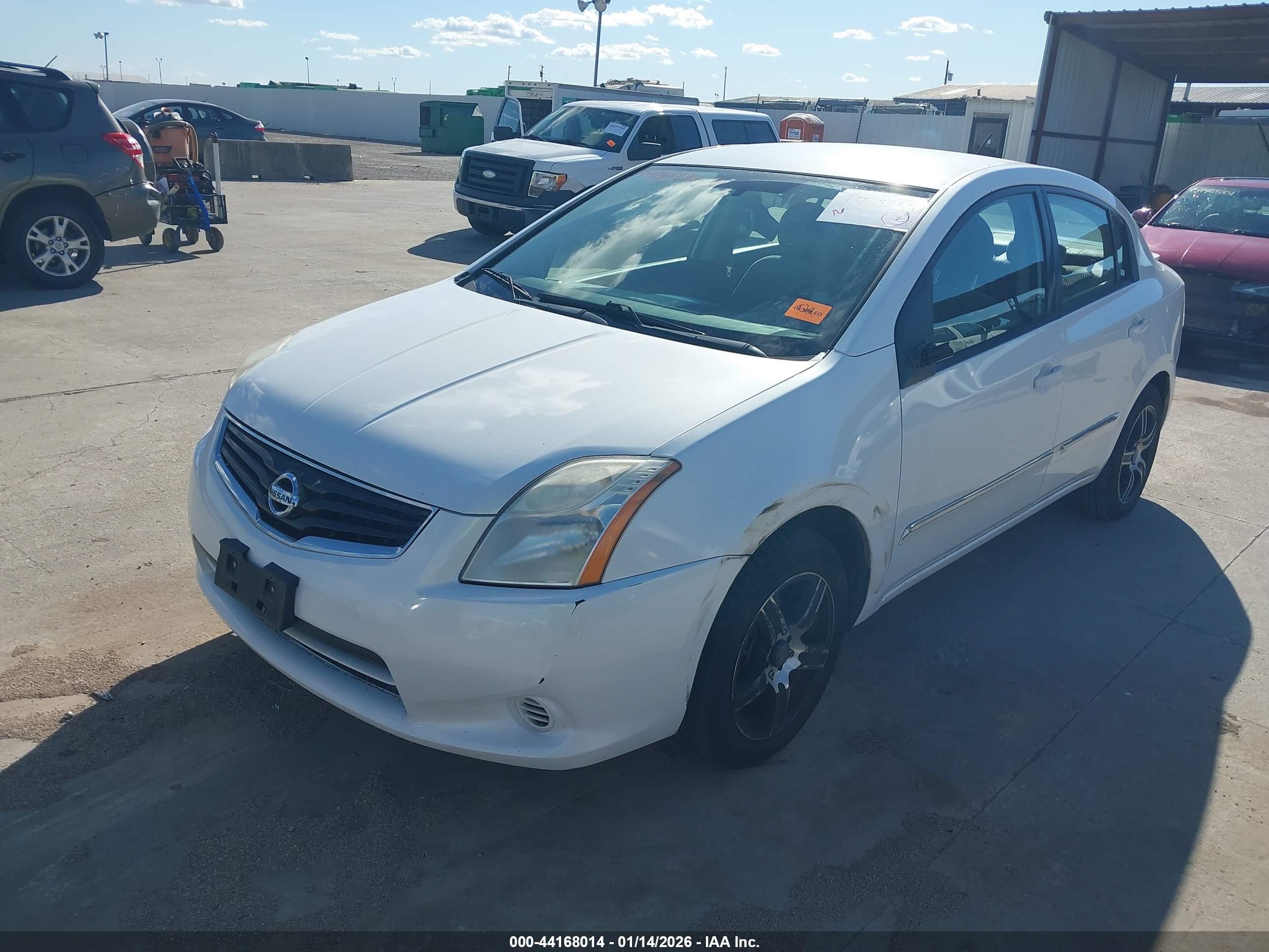 NISSAN SENTRA image 2