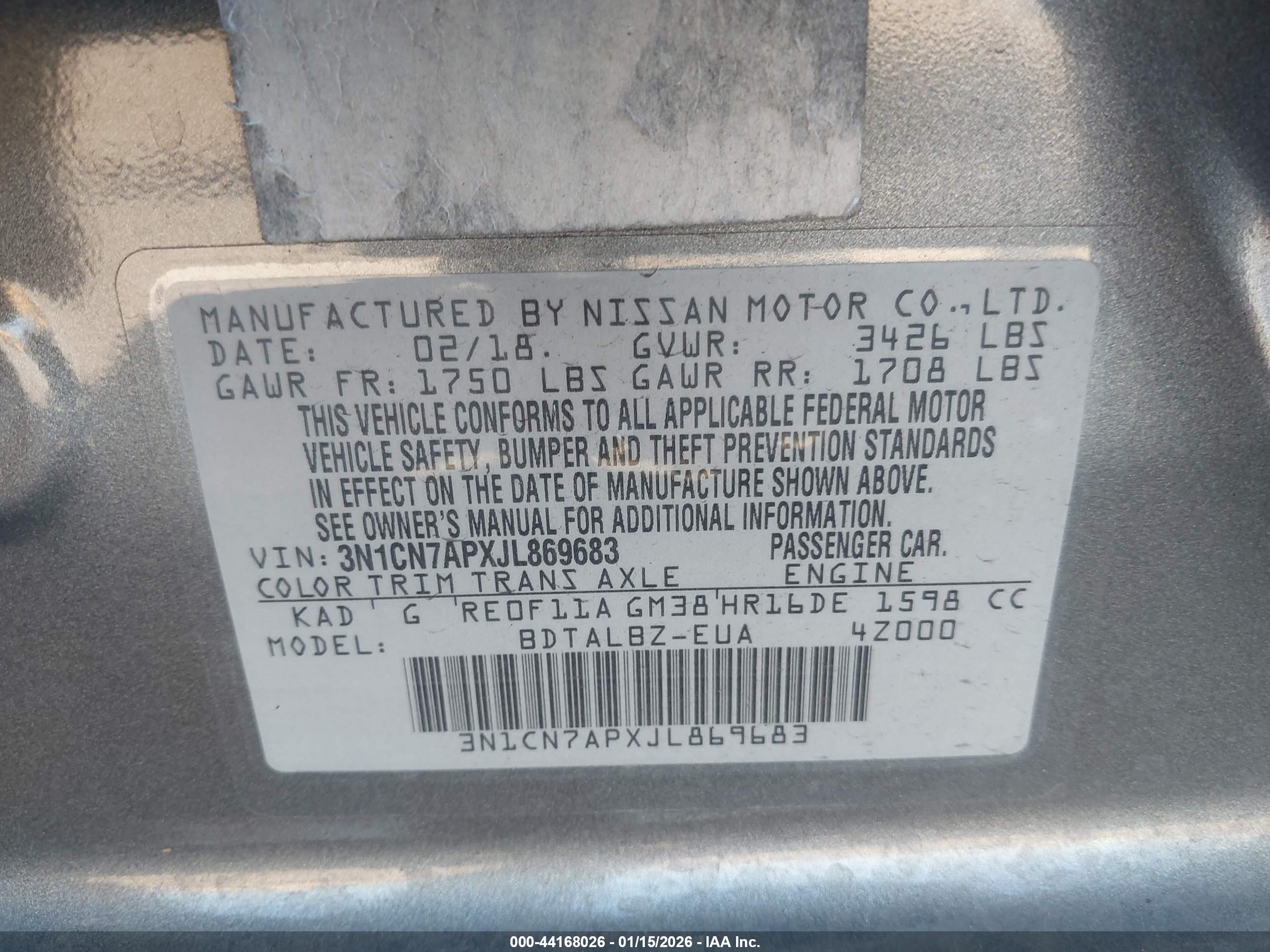NISSAN VERSA image 9