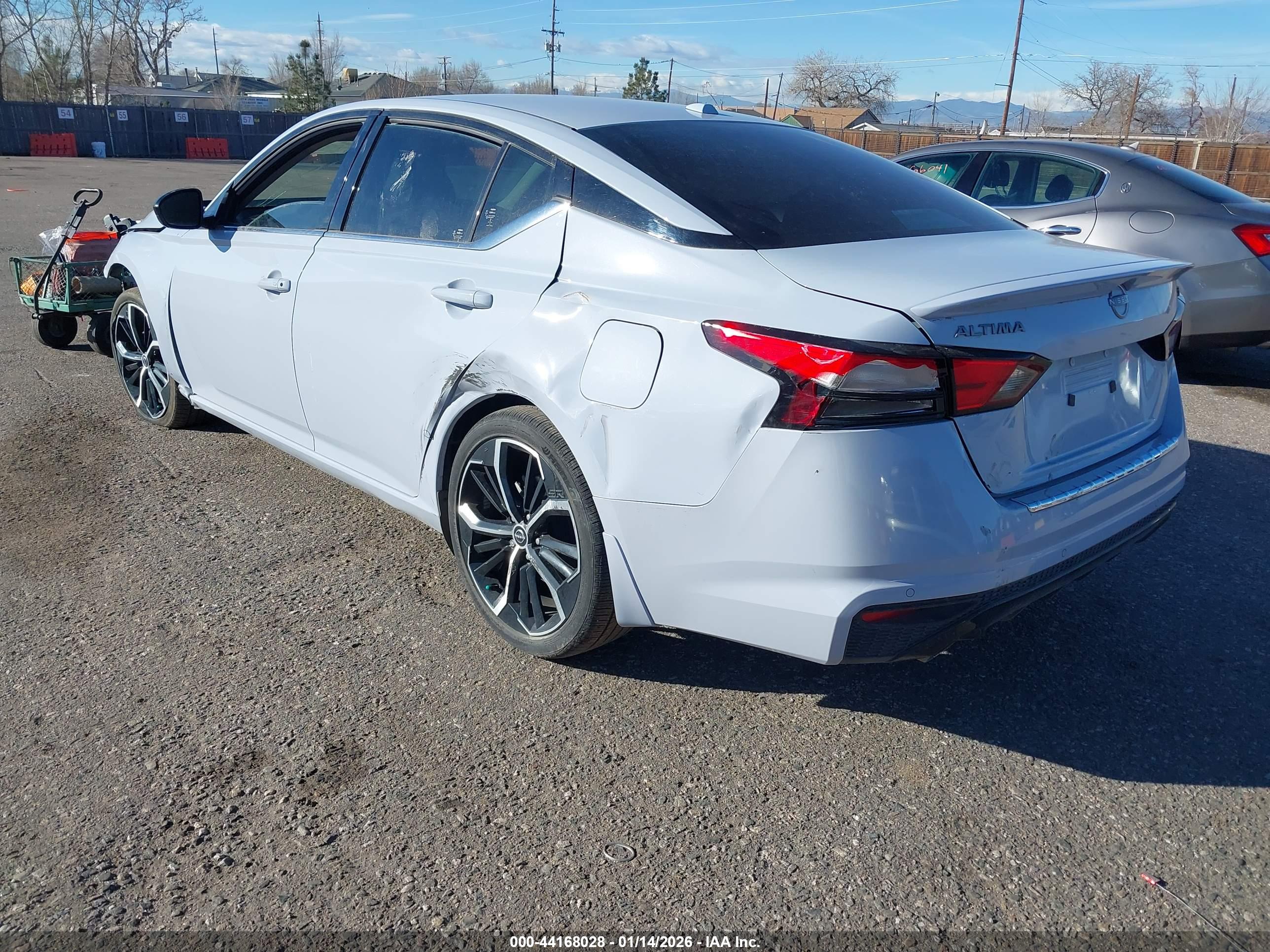 NISSAN ALTIMA image 3