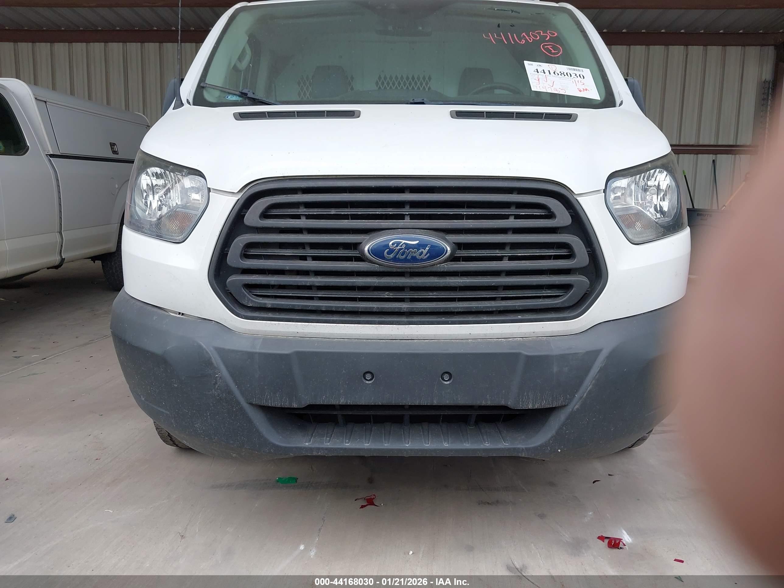 FORD TRANSIT-250 image 6