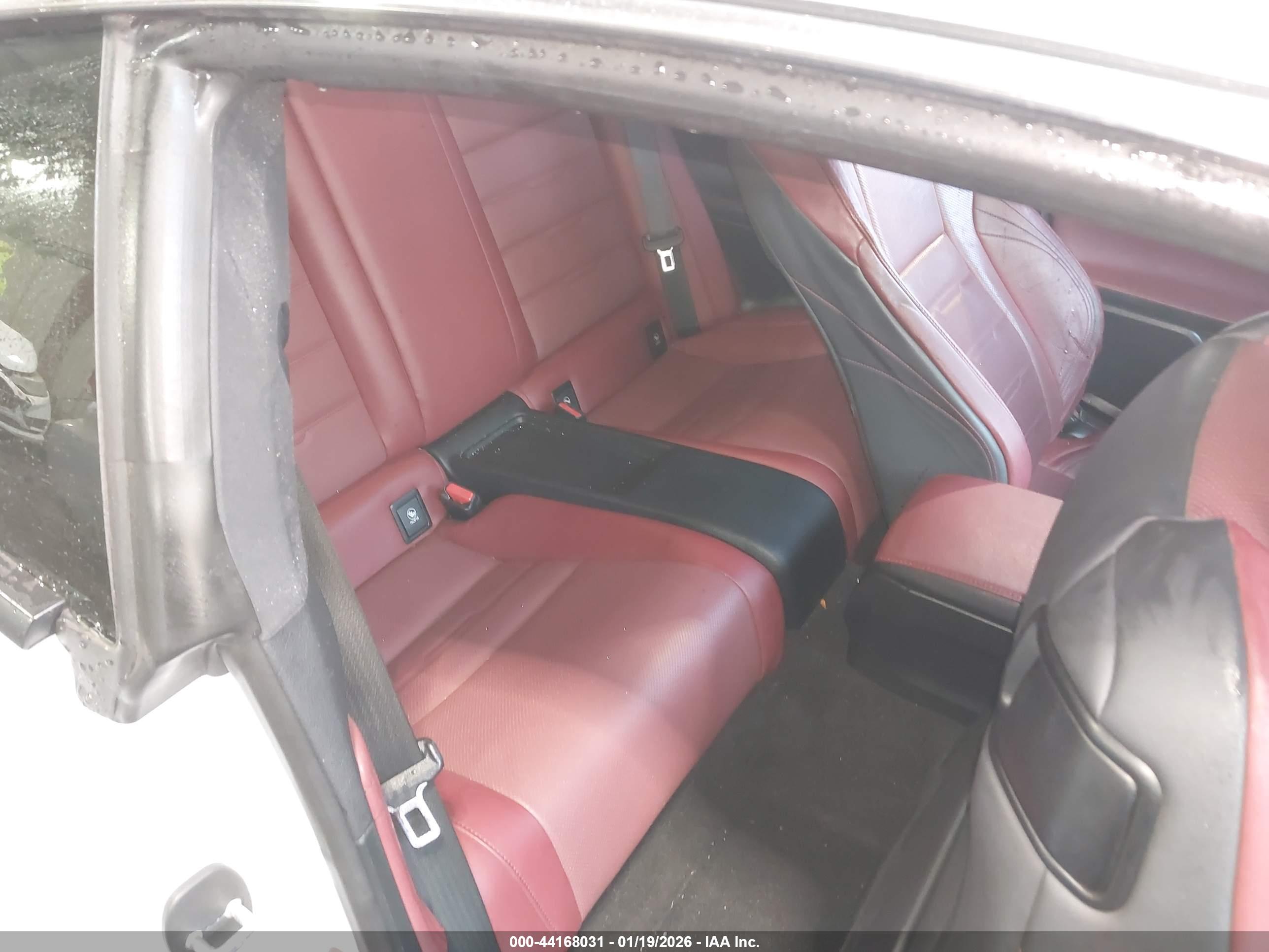 LEXUS RC image 8
