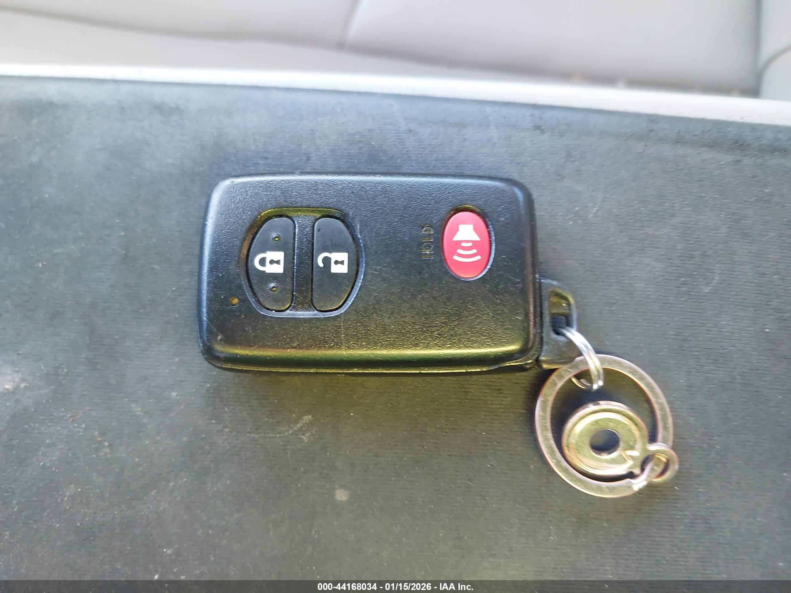 TOYOTA PRIUS image 11