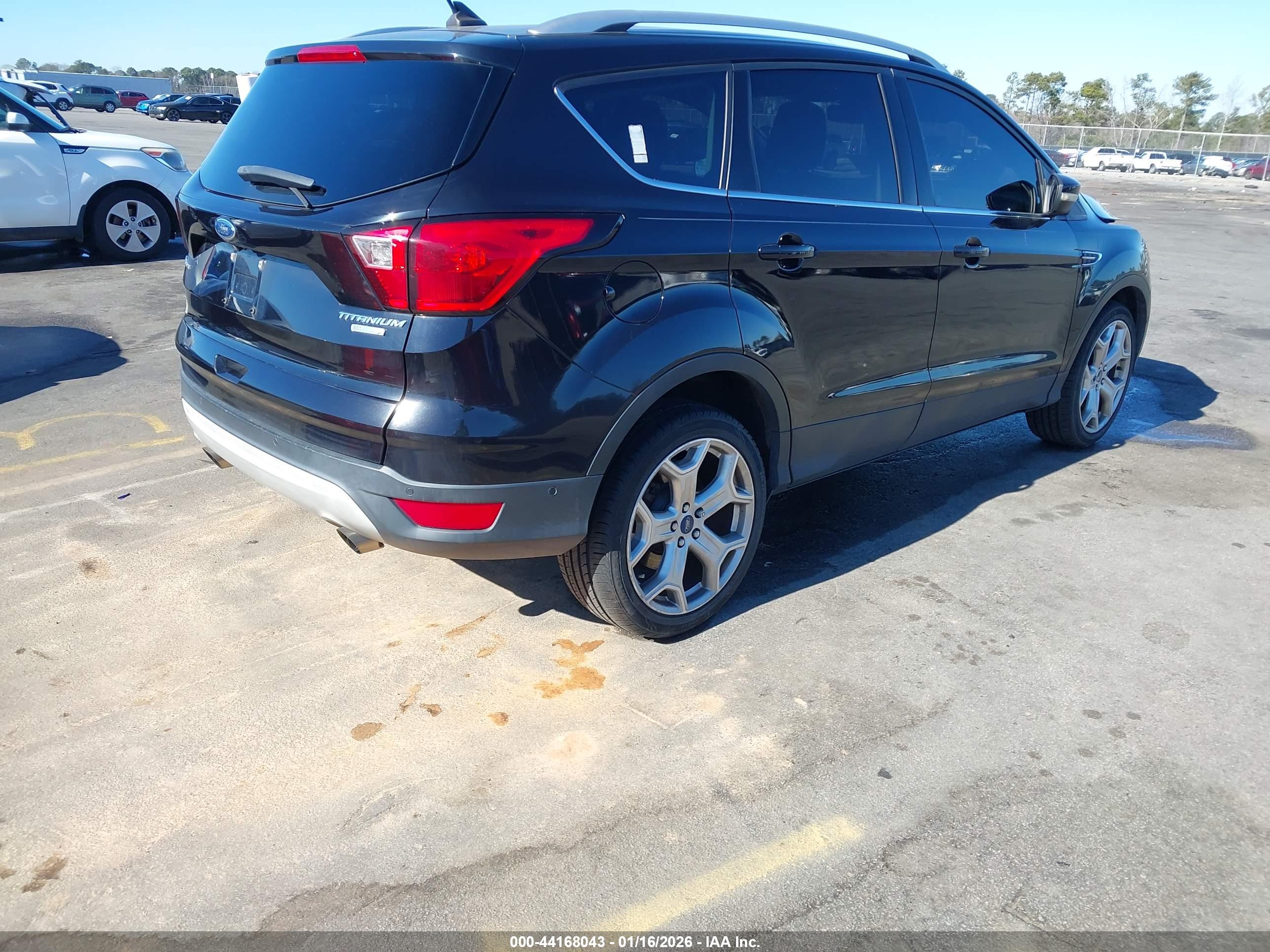 FORD ESCAPE image 4