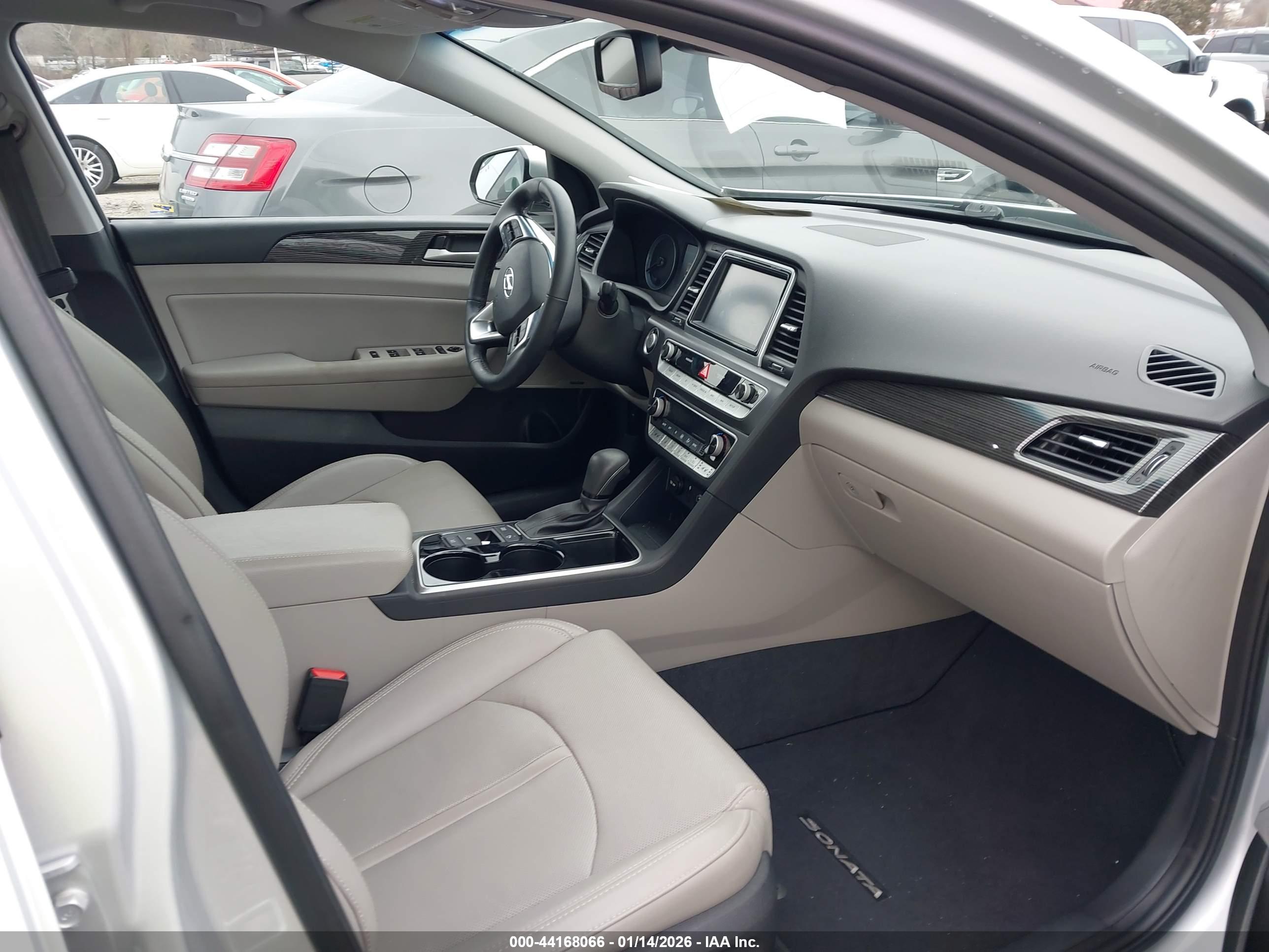 HYUNDAI SONATA image 5