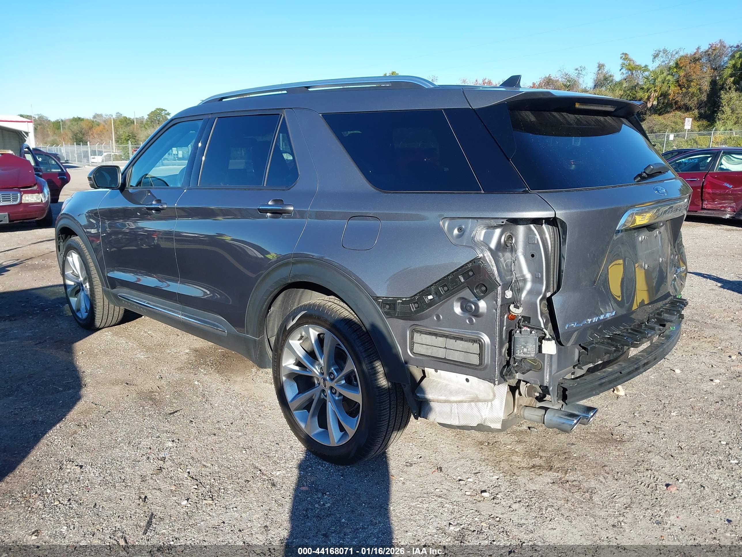 FORD EXPLORER image 3