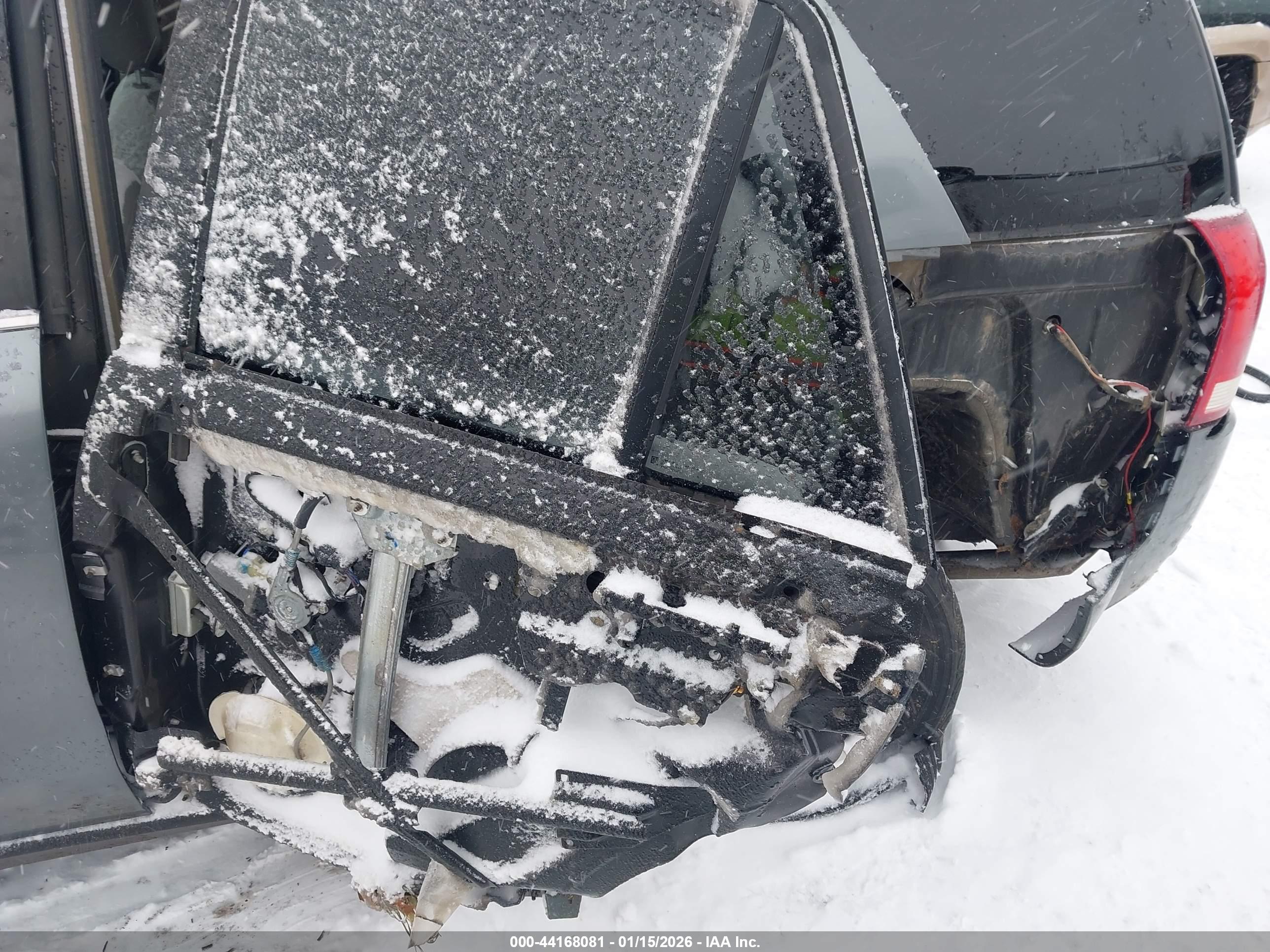 SATURN VUE image 6