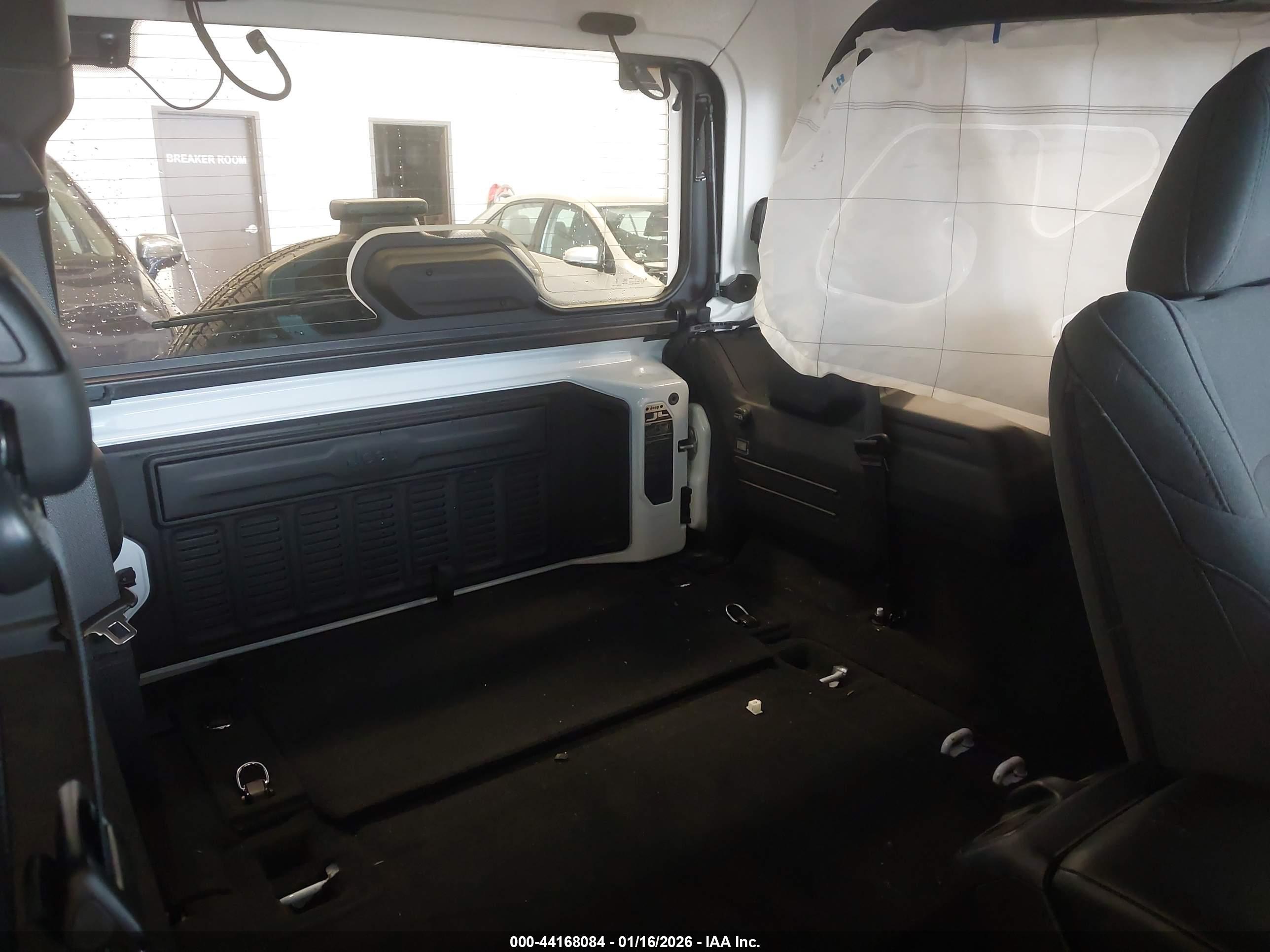 JEEP WRANGLER image 8