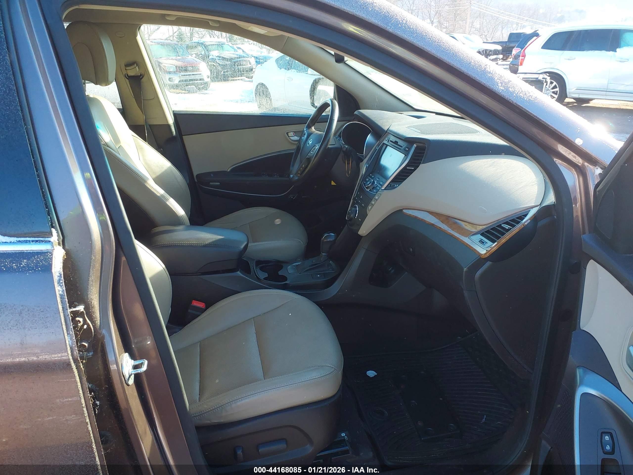 HYUNDAI SANTA image 5