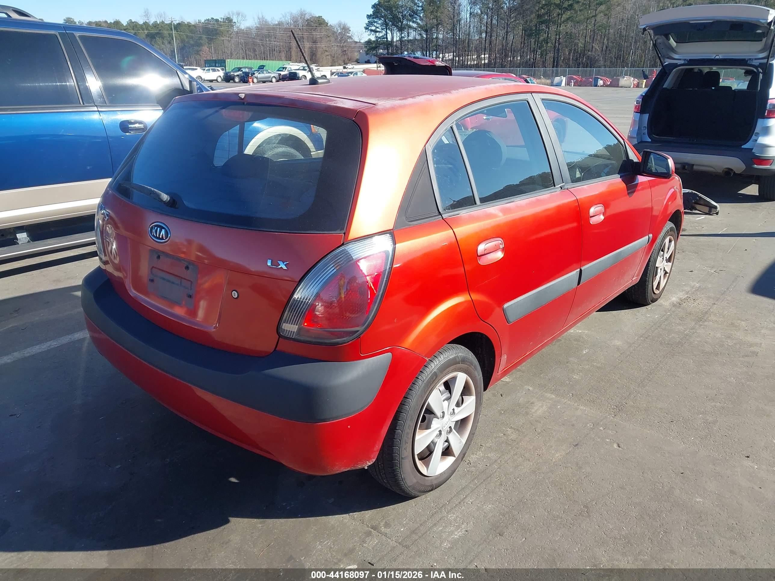 KIA RIO5 image 4