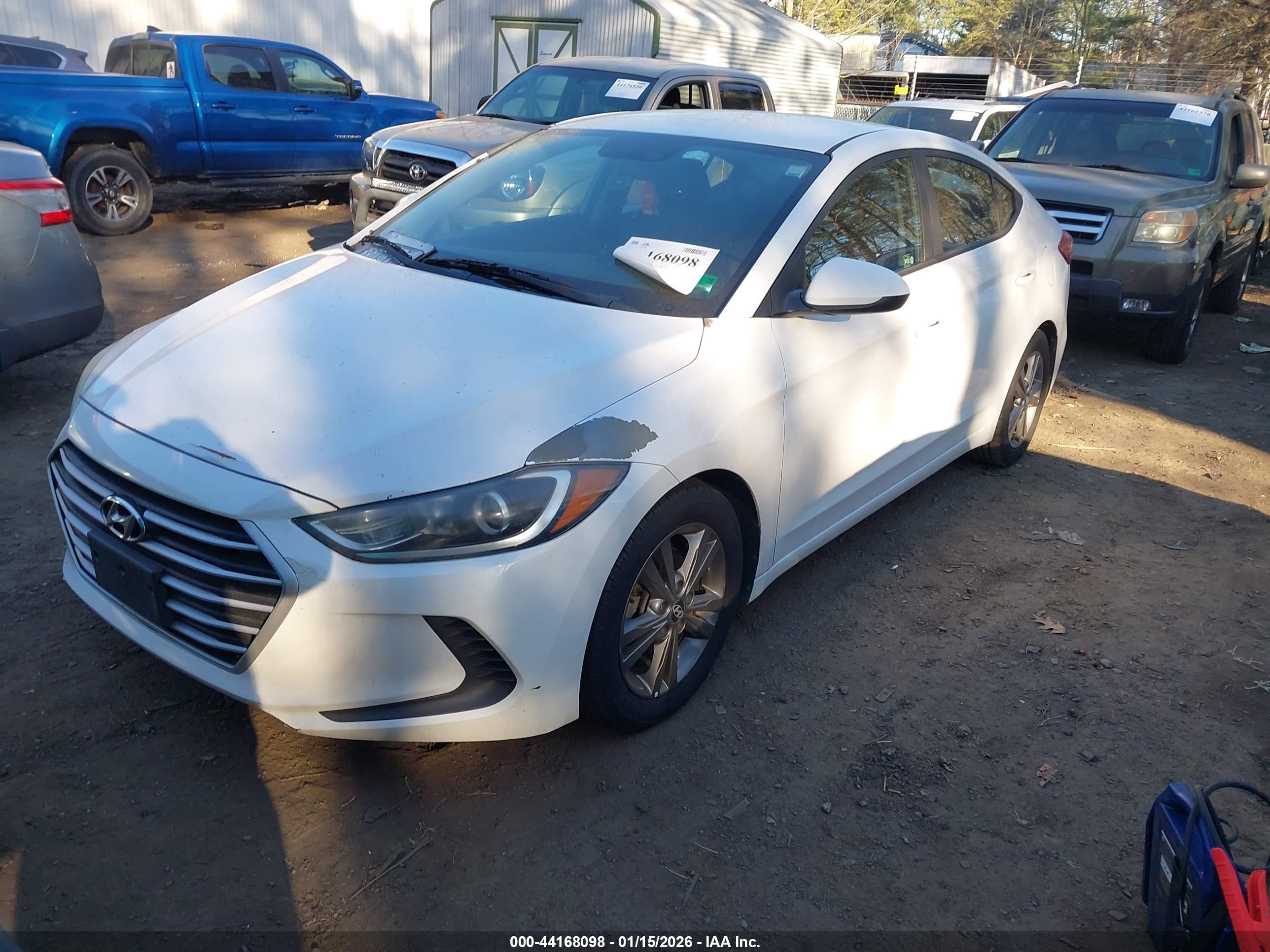 HYUNDAI ELANTRA image 2