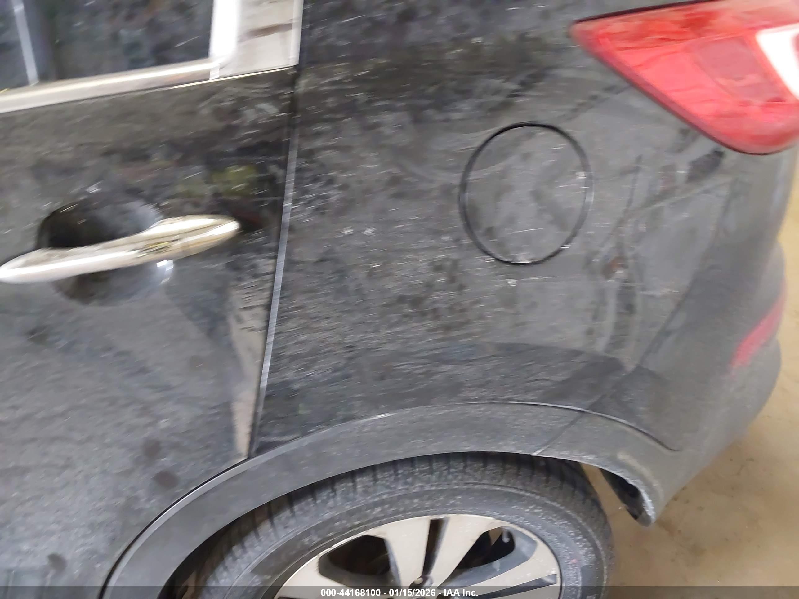 KIA SPORTAGE image 6
