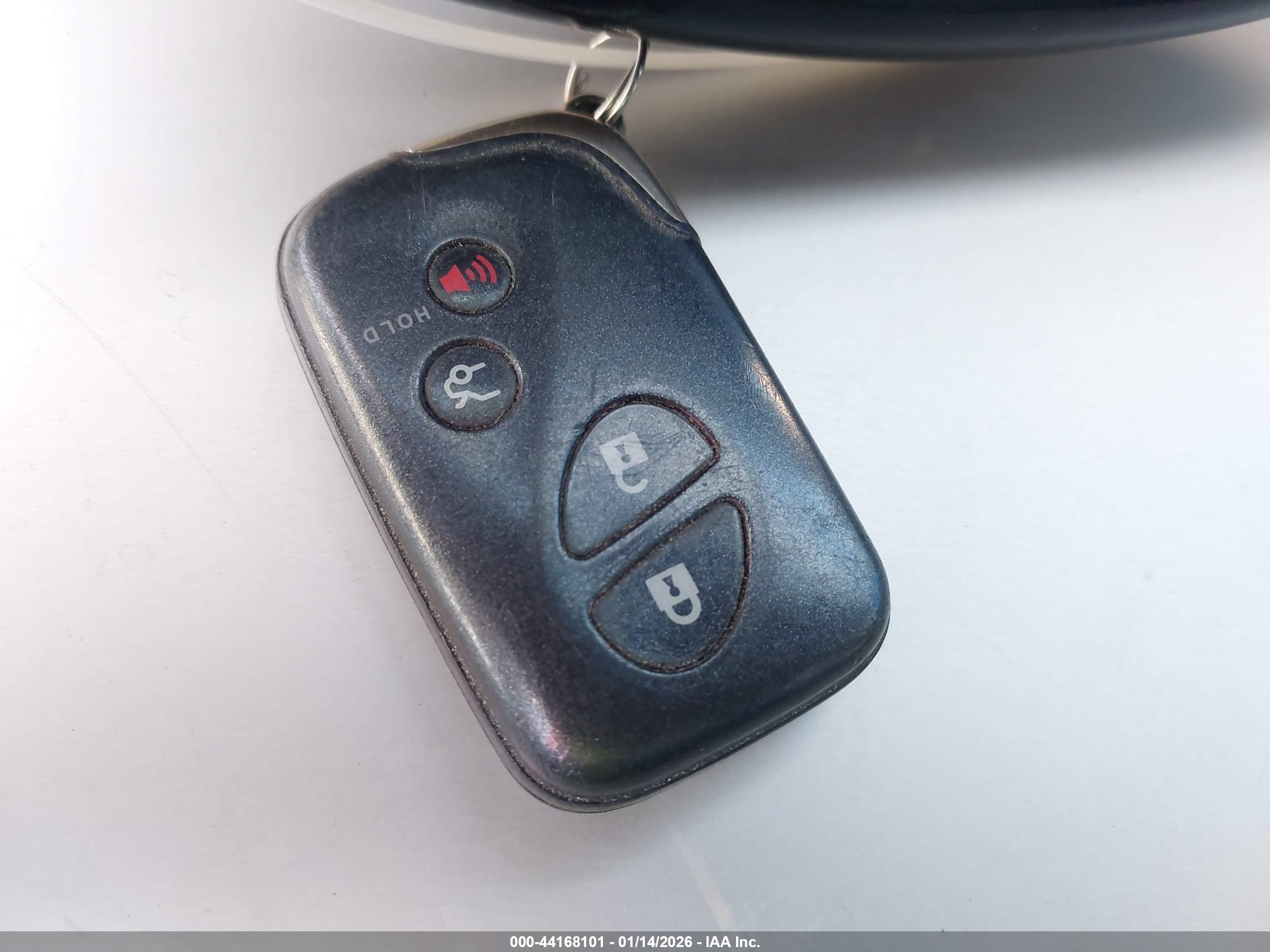 LEXUS IS image 11