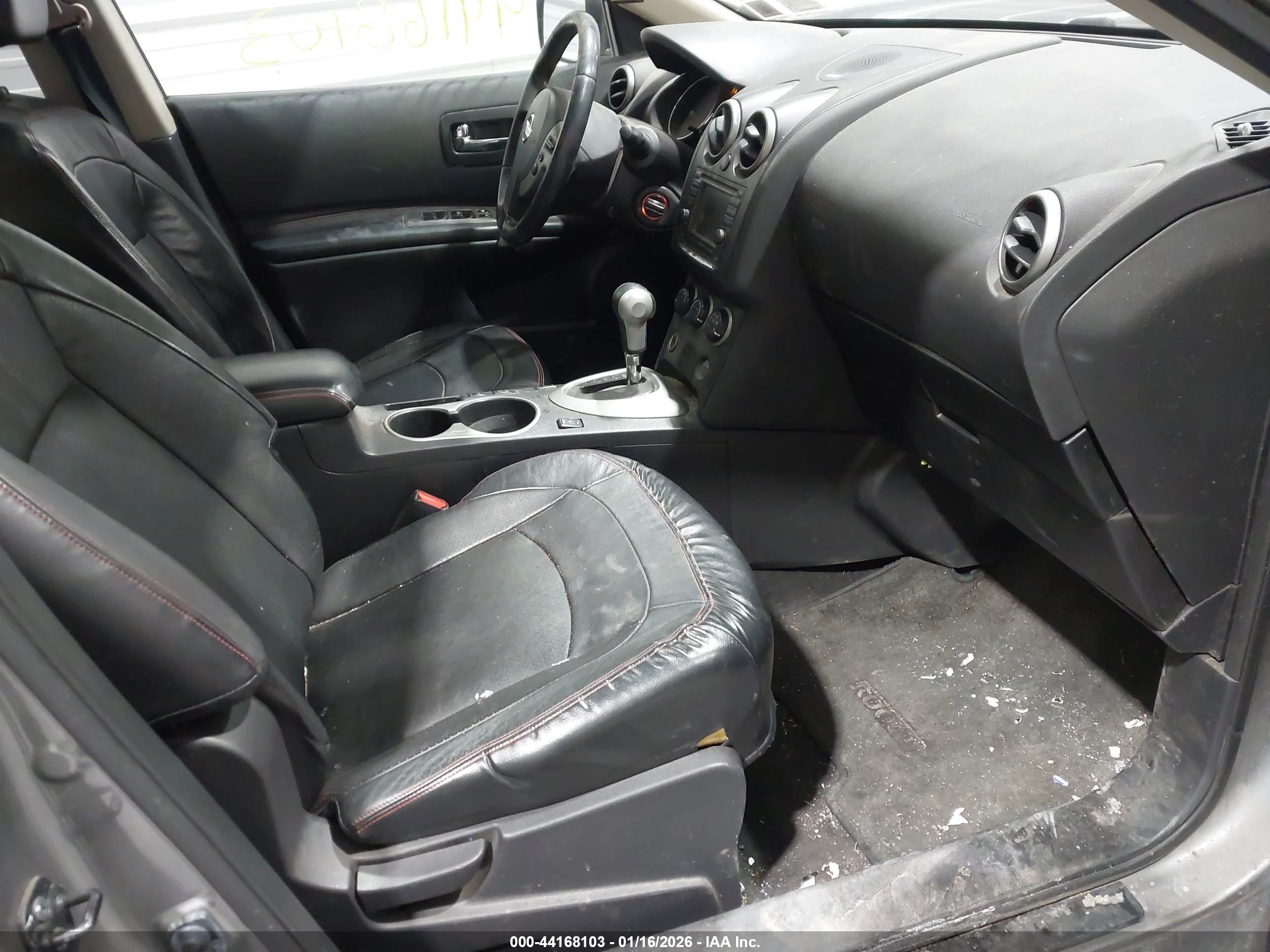 NISSAN ROGUE image 5