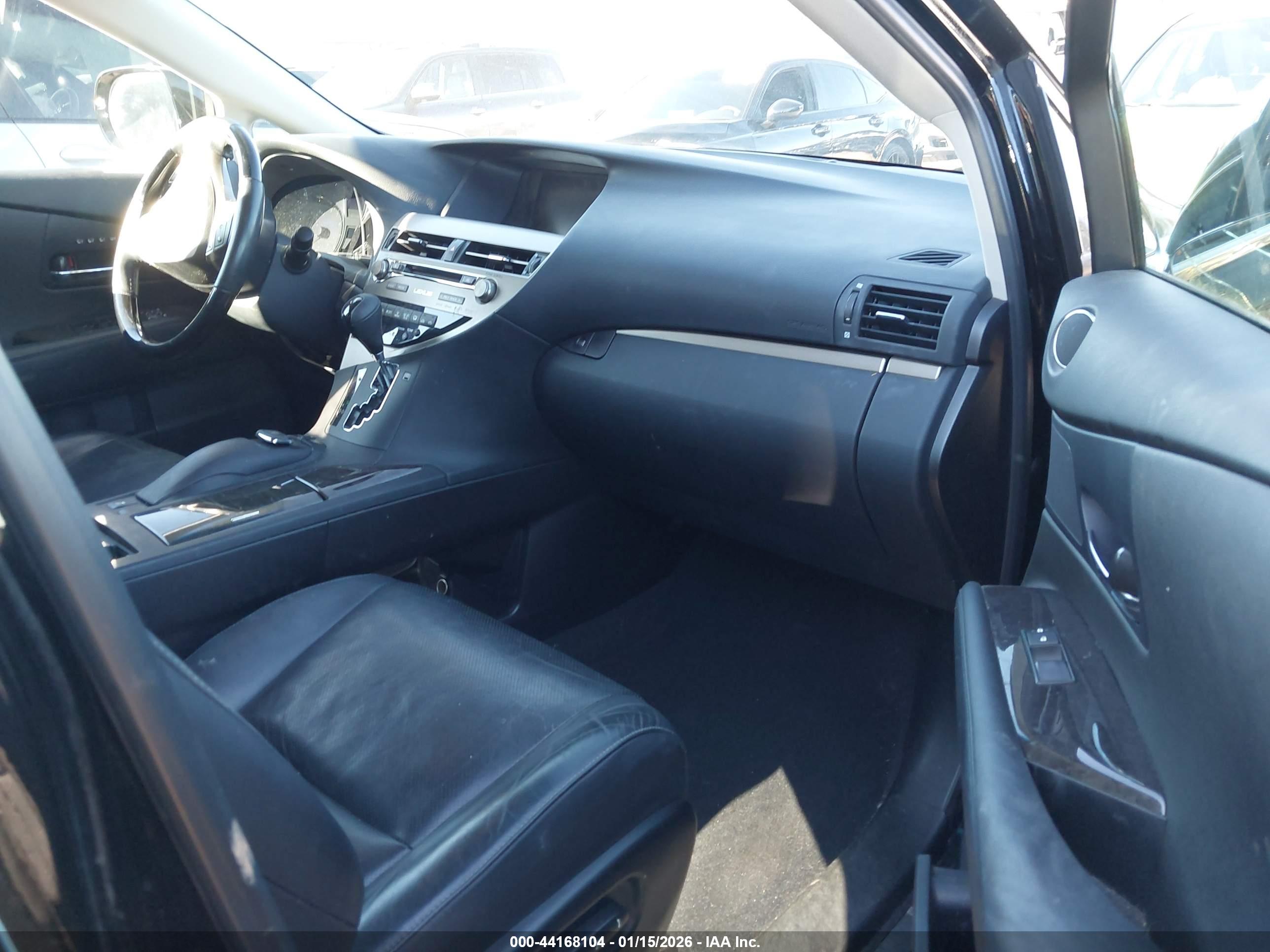 LEXUS RX image 5