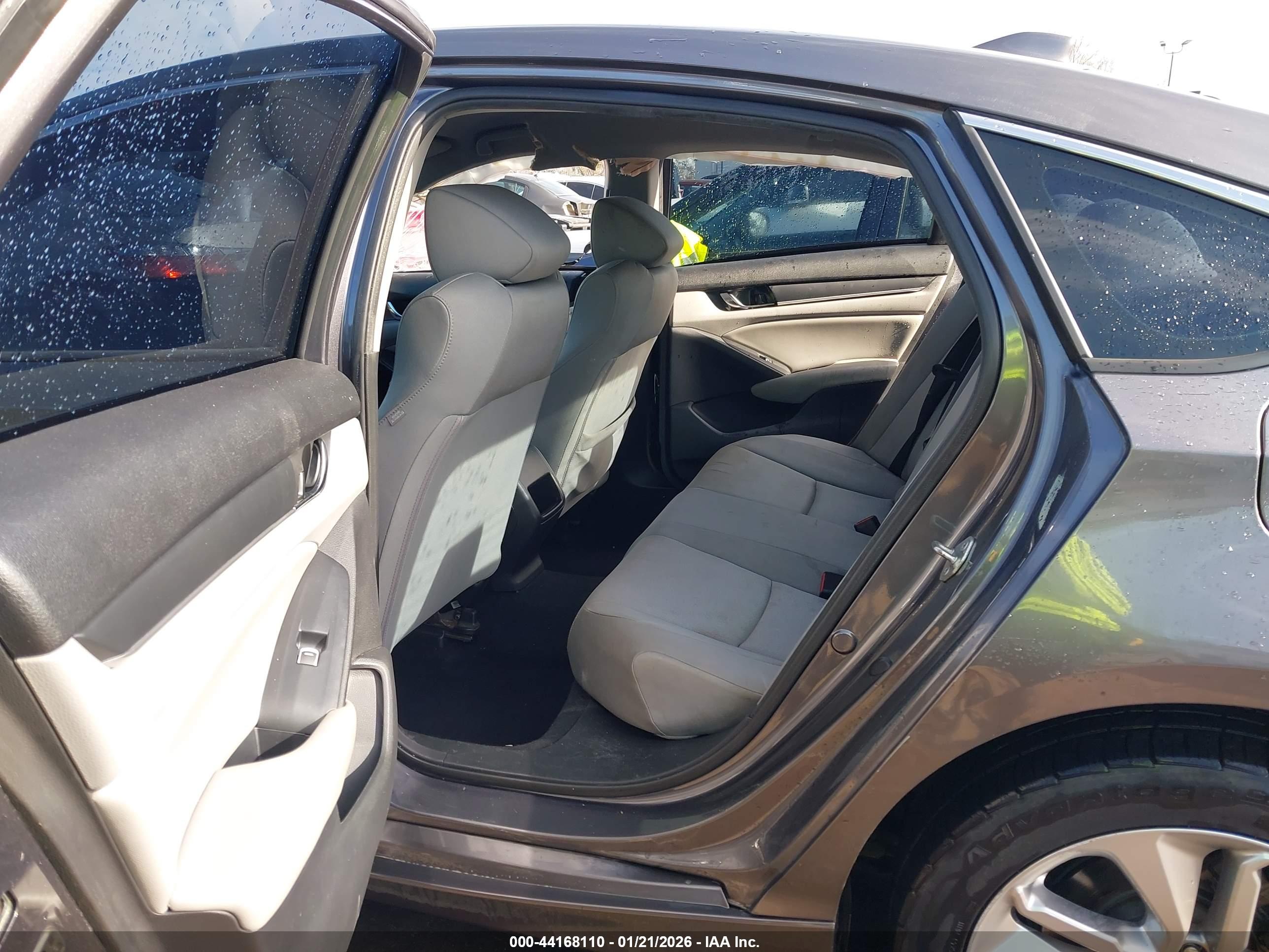 HONDA ACCORD image 8