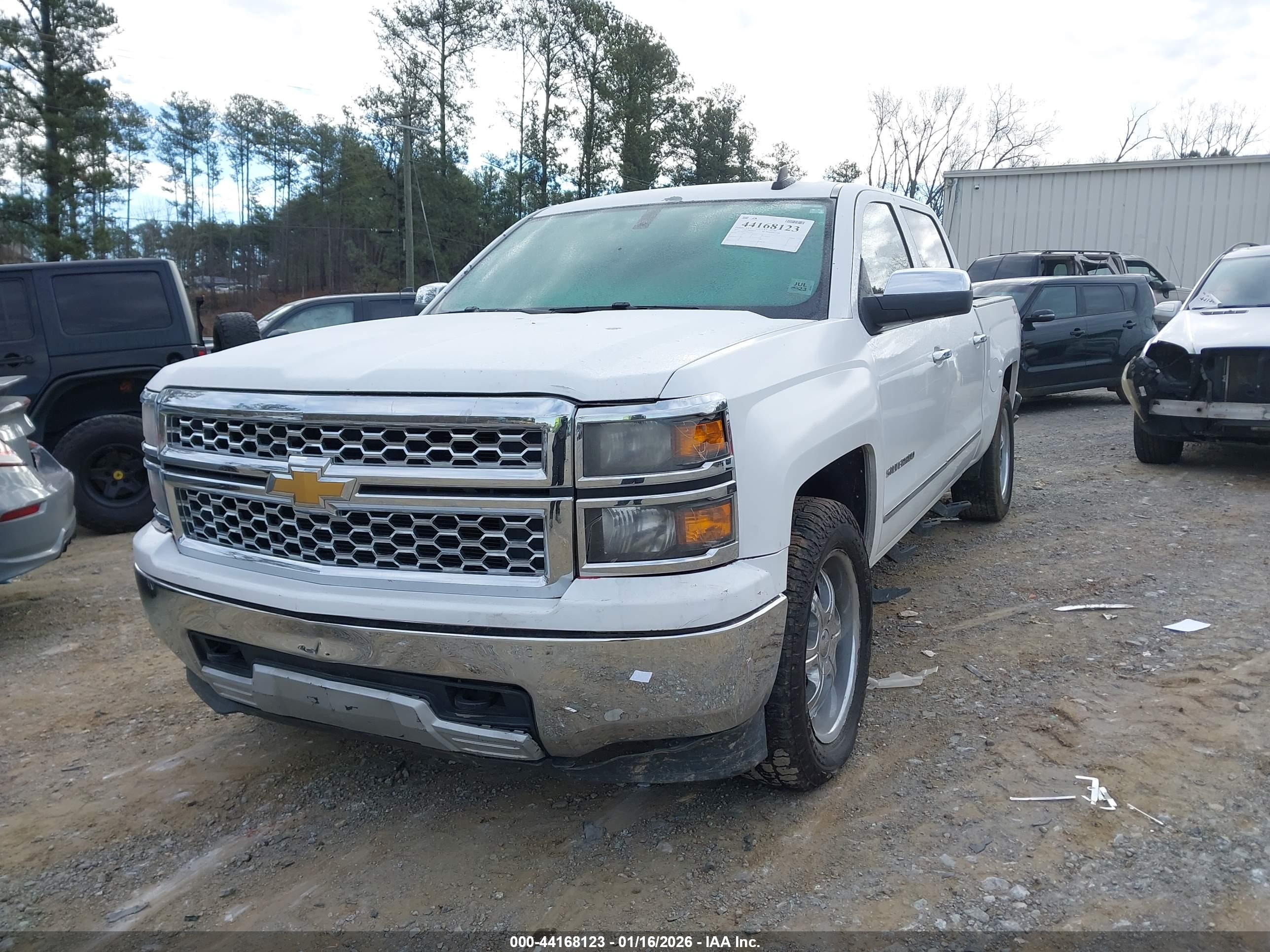 CHEVROLET SILVERADO image 2