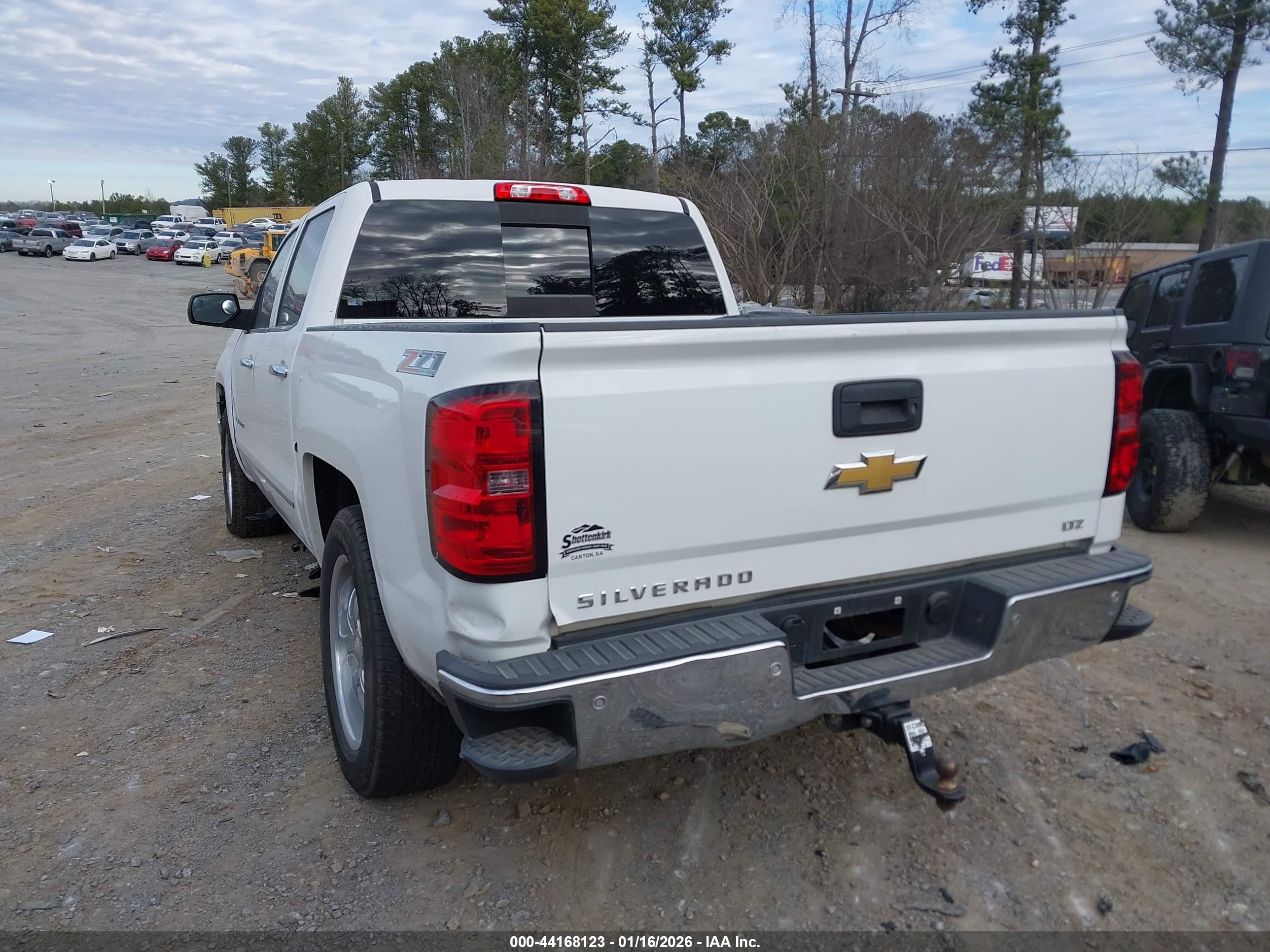 CHEVROLET SILVERADO image 3