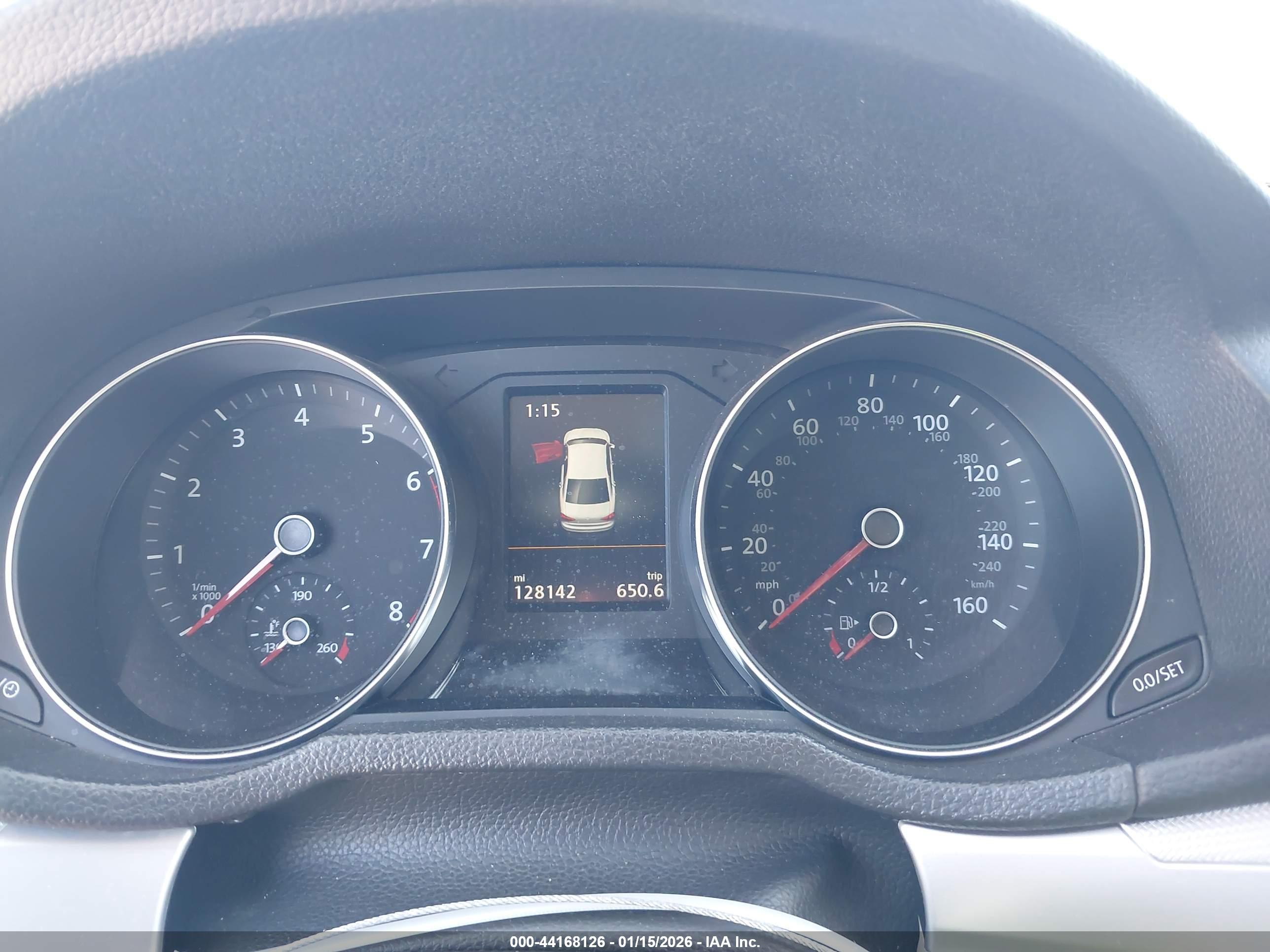 VOLKSWAGEN PASSAT image 7