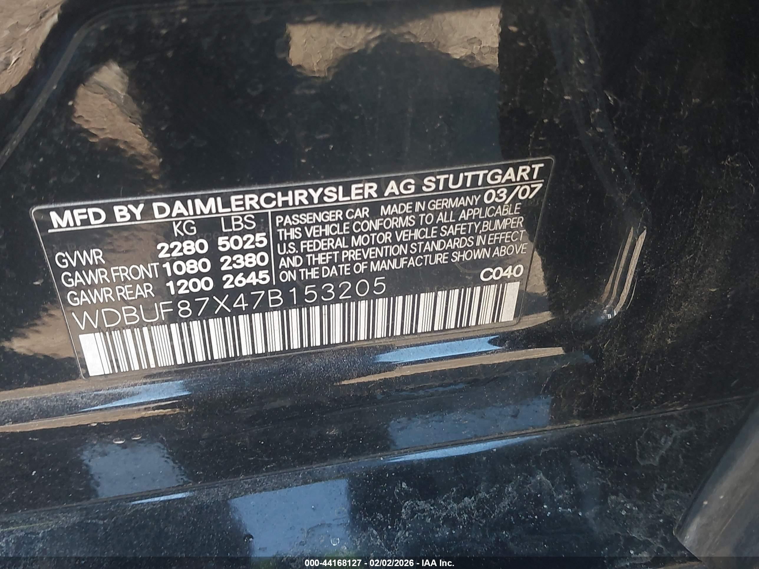 MERCEDES-BENZ E image 9